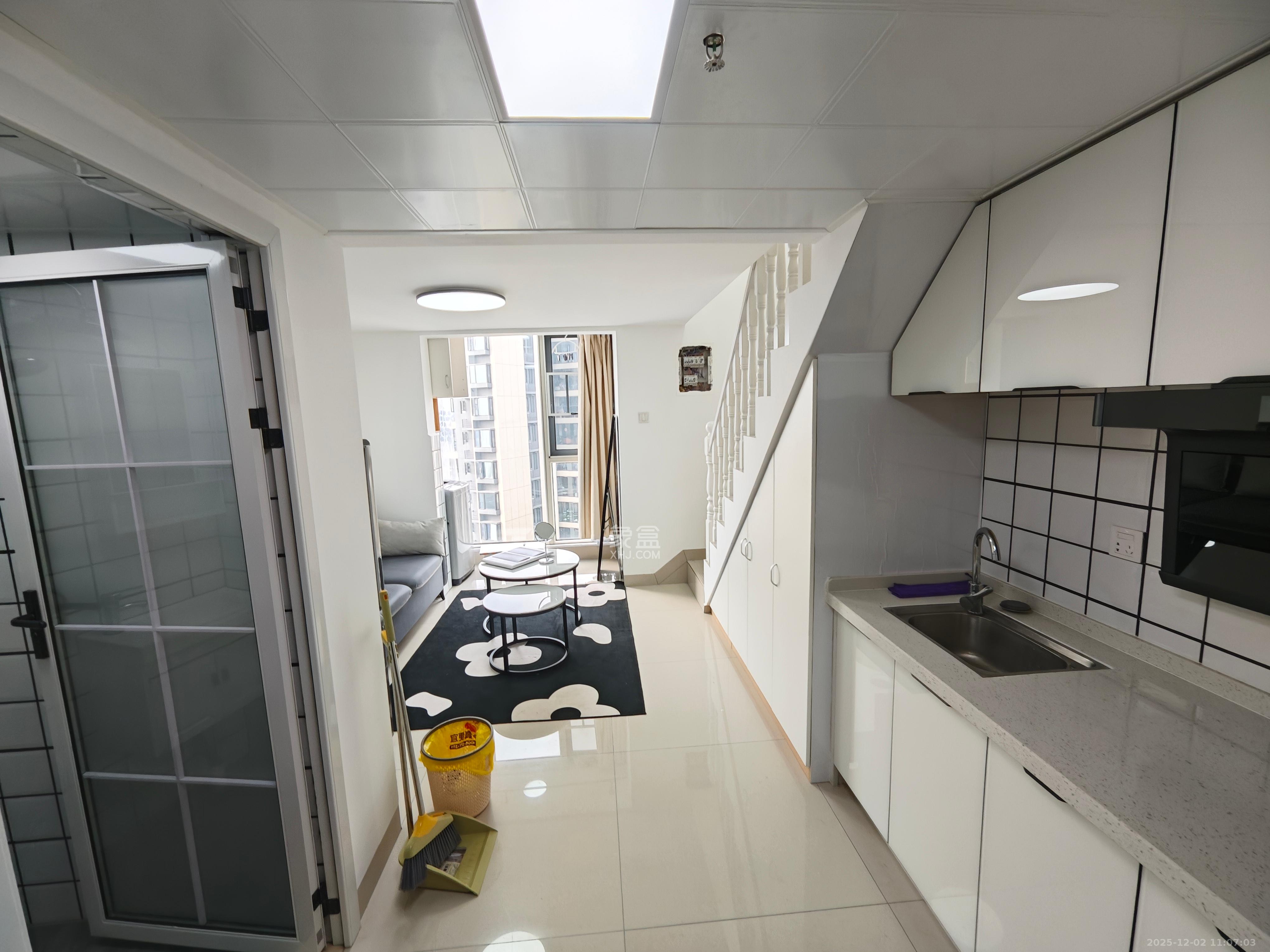 万科金色梦想B区  1室1厅1卫    1988.0元/月