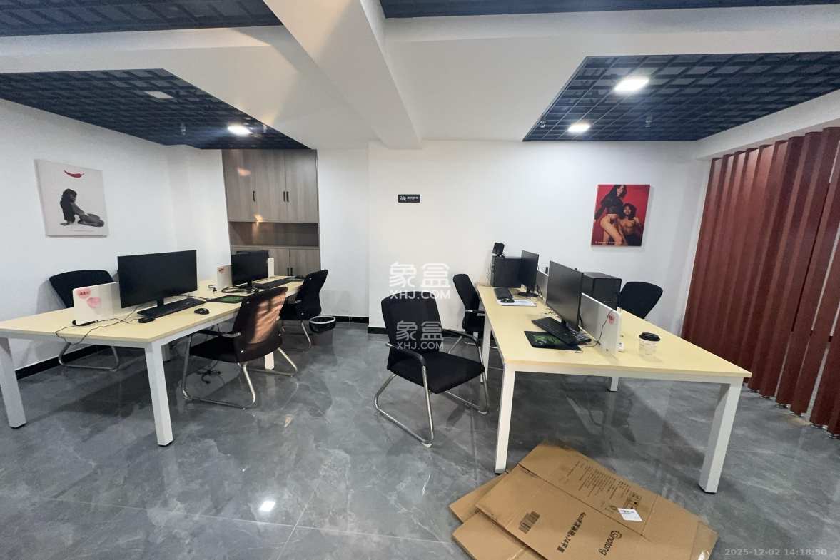 保利香槟国际 1室0厅0卫 5000.0元/月 保利香槟国际 1室0厅0卫 5000.0元/月室内图