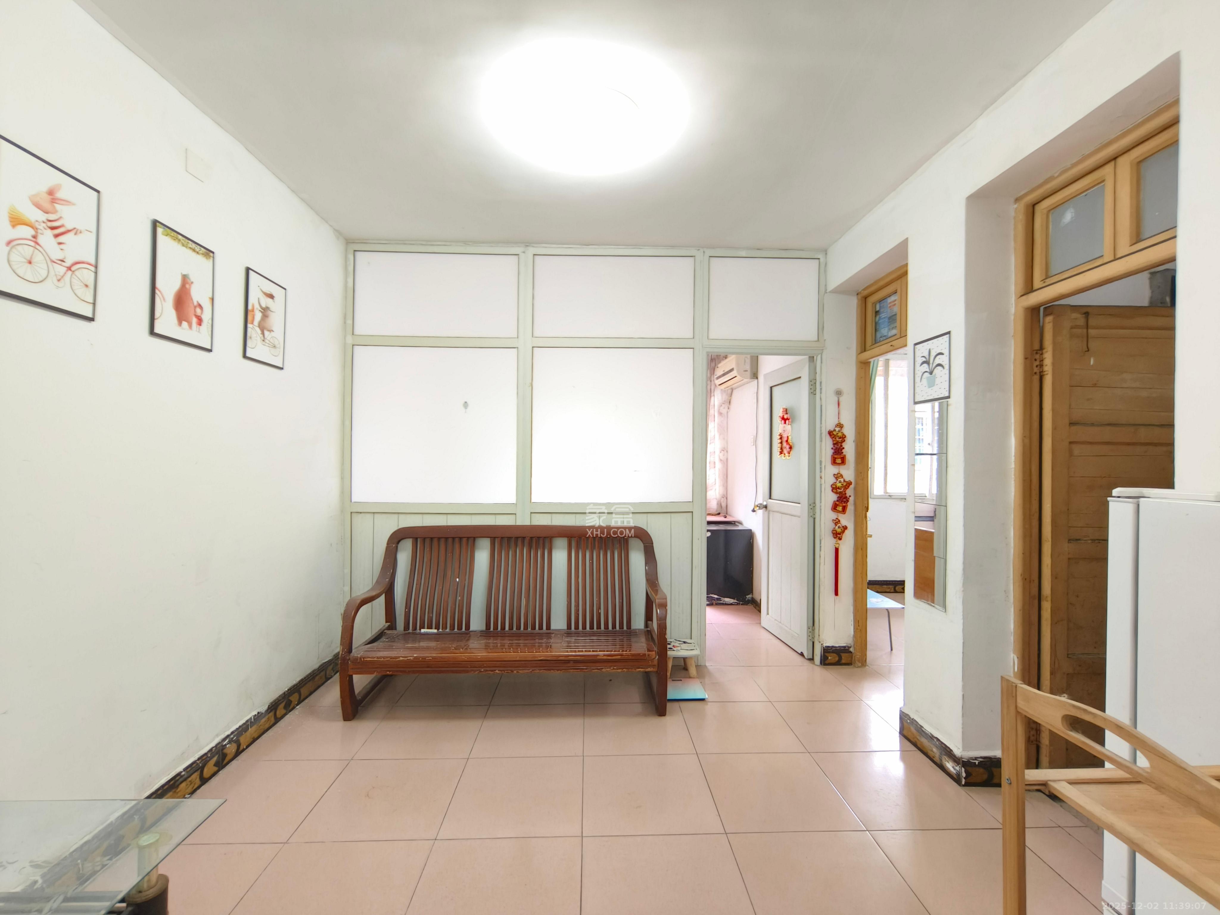 富雅坪社区（红墙巷）  2室1厅1卫    1300.0元/月