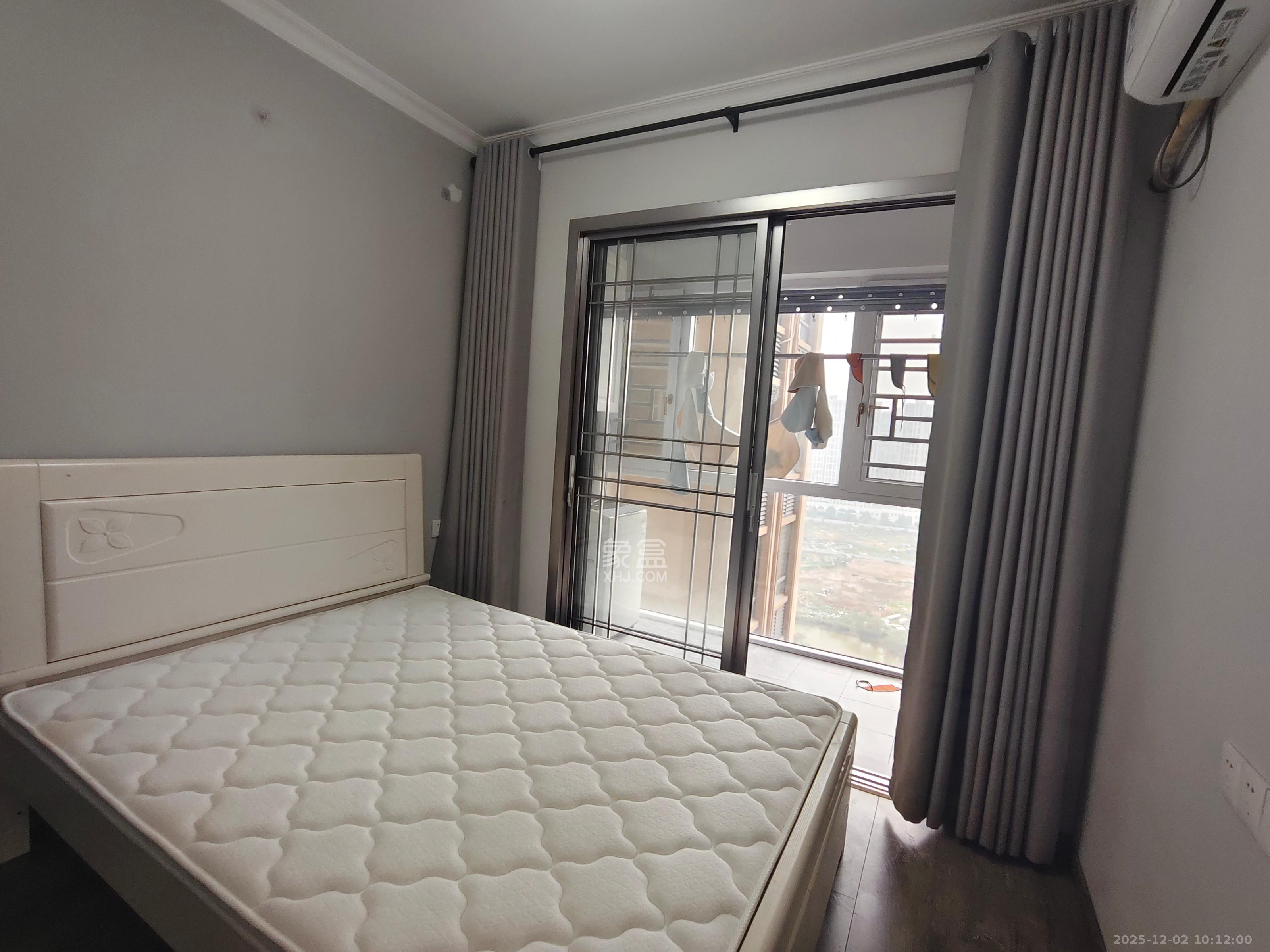 金侨城  3室2厅2卫    1900.0元/月室内图