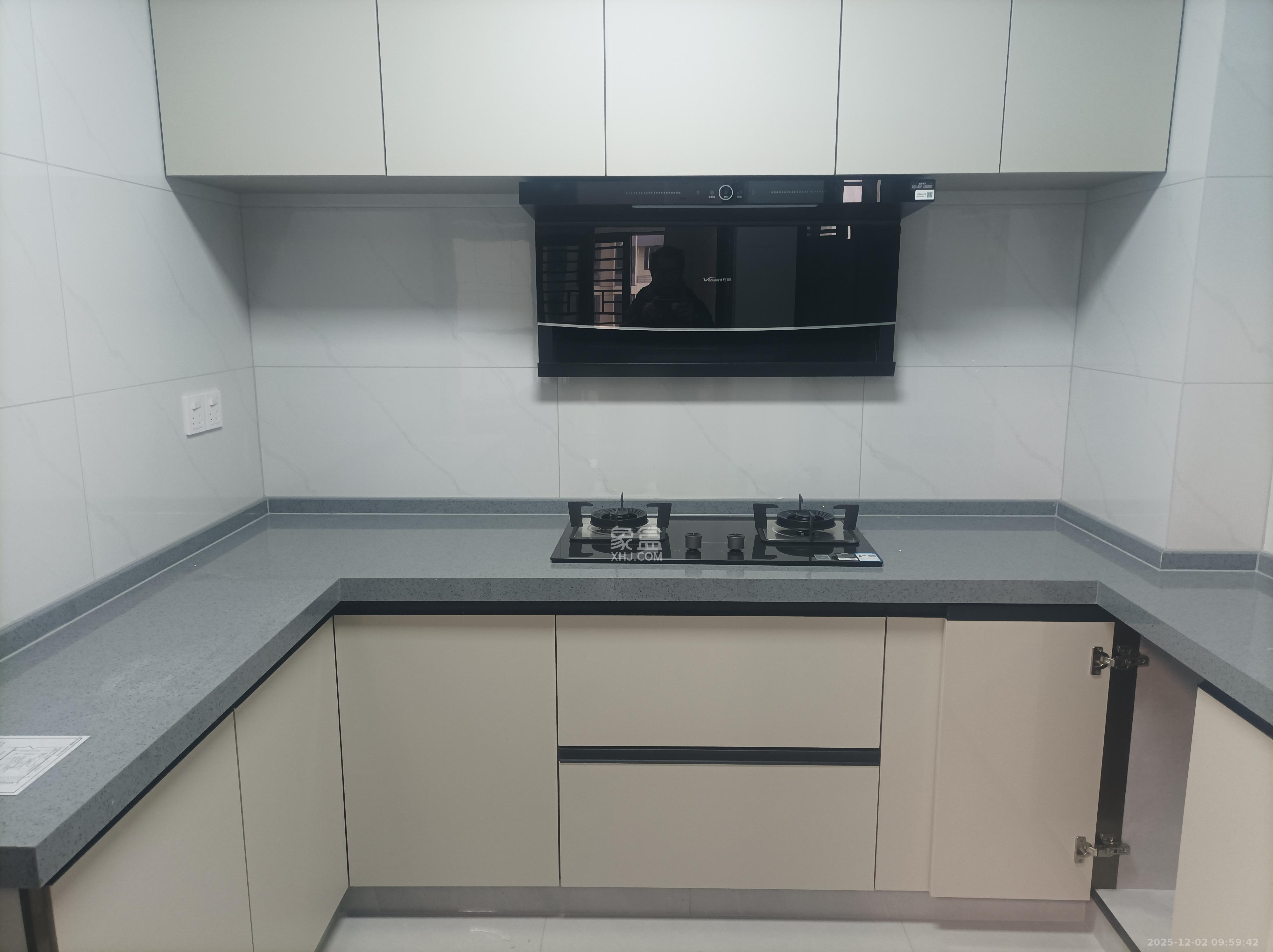 山月嘉园  2室2厅1卫    2200.0元/月