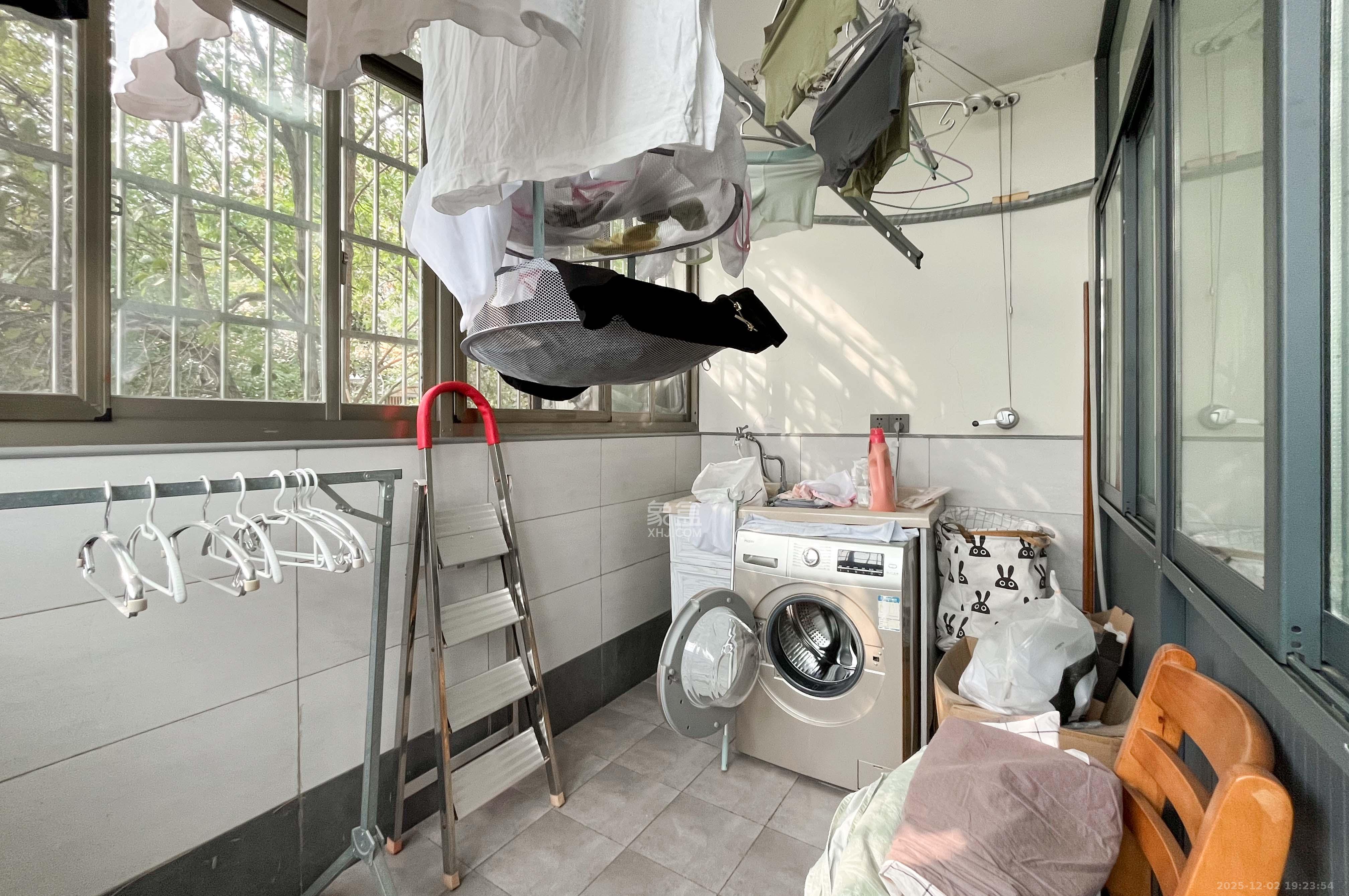 阳明山庄  4室2厅2卫    149.0万其他