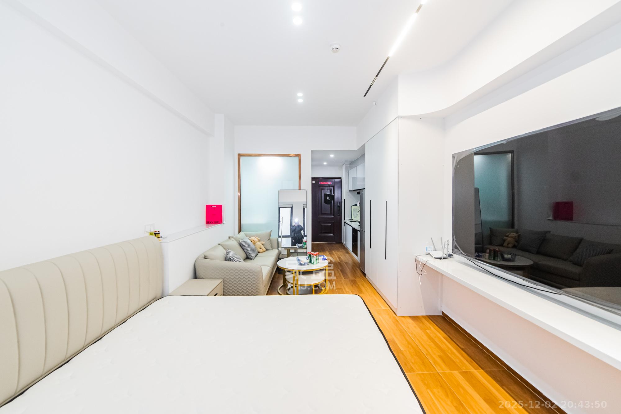 润和国际广场 1室1厅1卫 30.8万 润和国际广场 1室1厅1卫 30.8万客厅