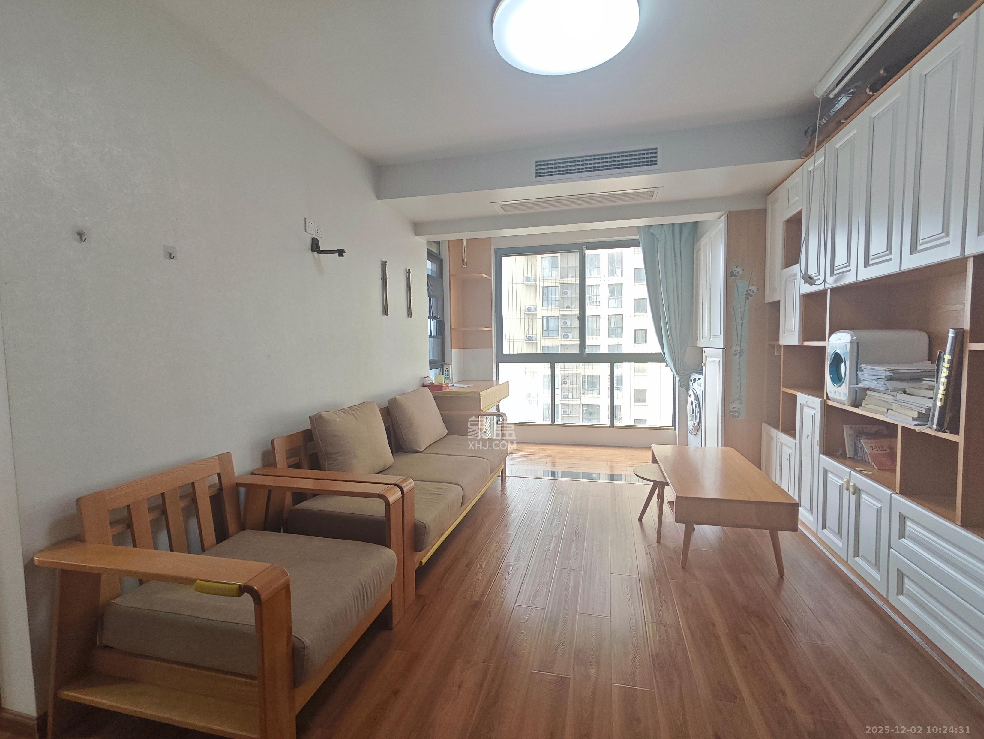 蓝光幸福满庭  2室1厅1卫    1600.0元/月