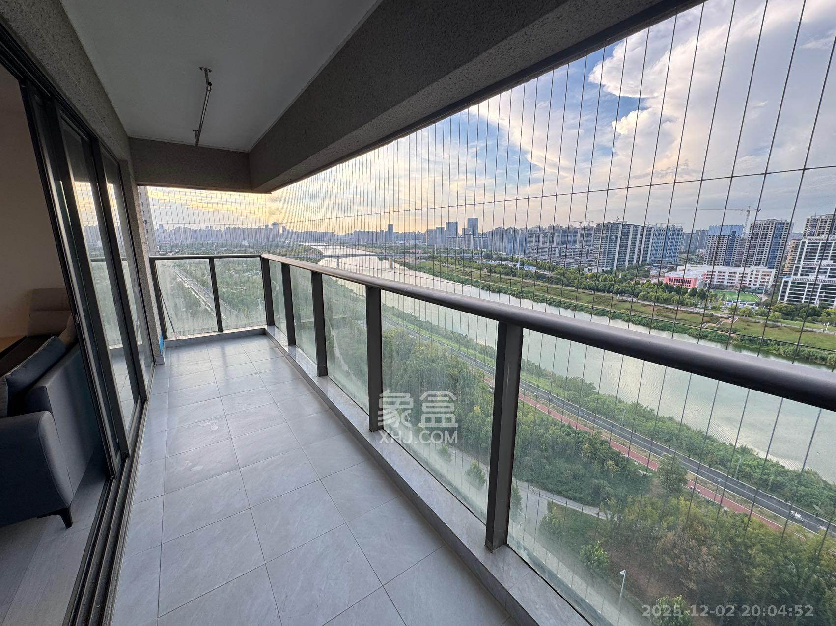 阳光城尚东湾愉景苑  4室2厅2卫    3800.0元/月室内图