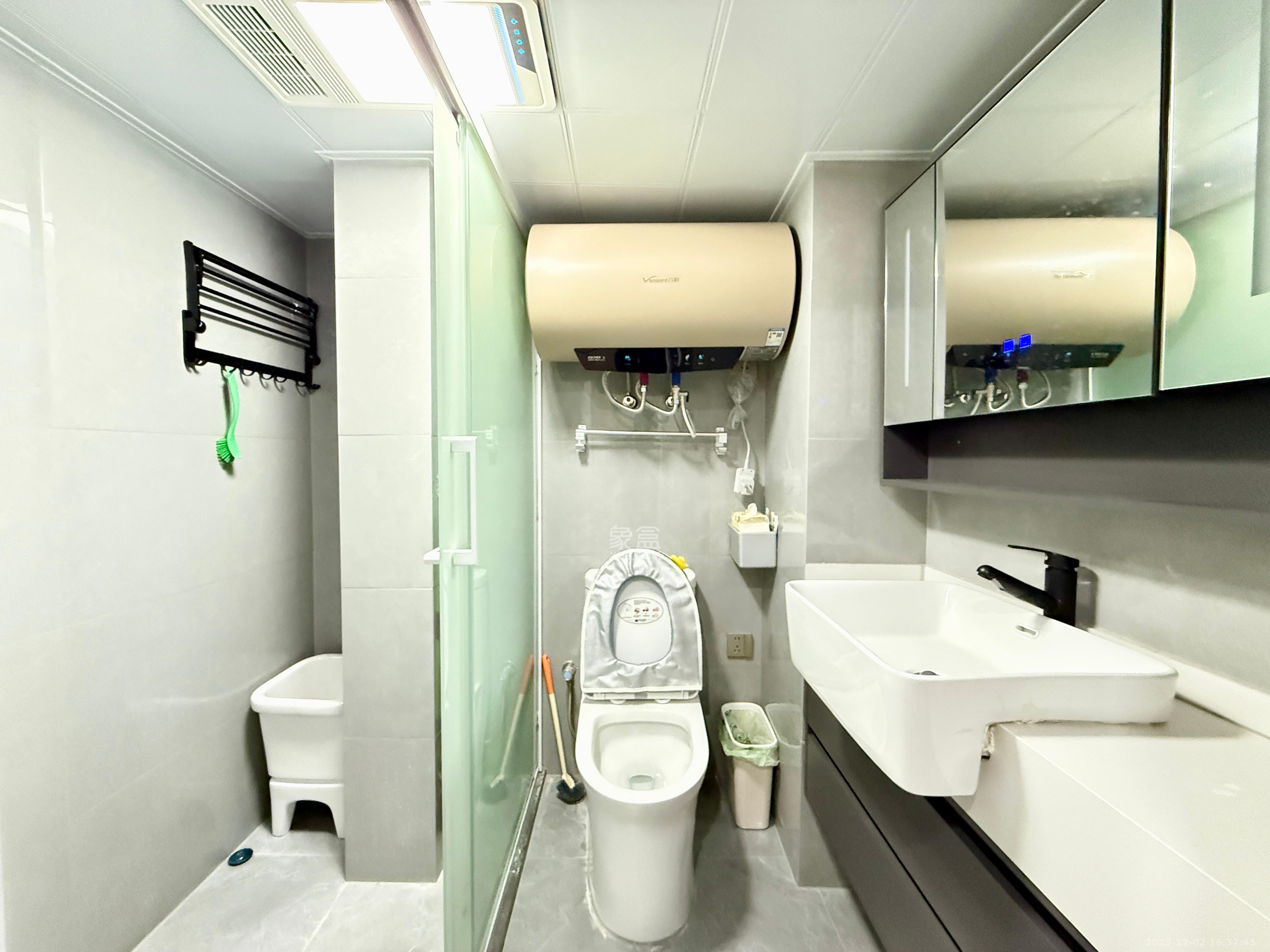 金茂建发泊悦  1室1厅1卫    2200.0元/月室内图