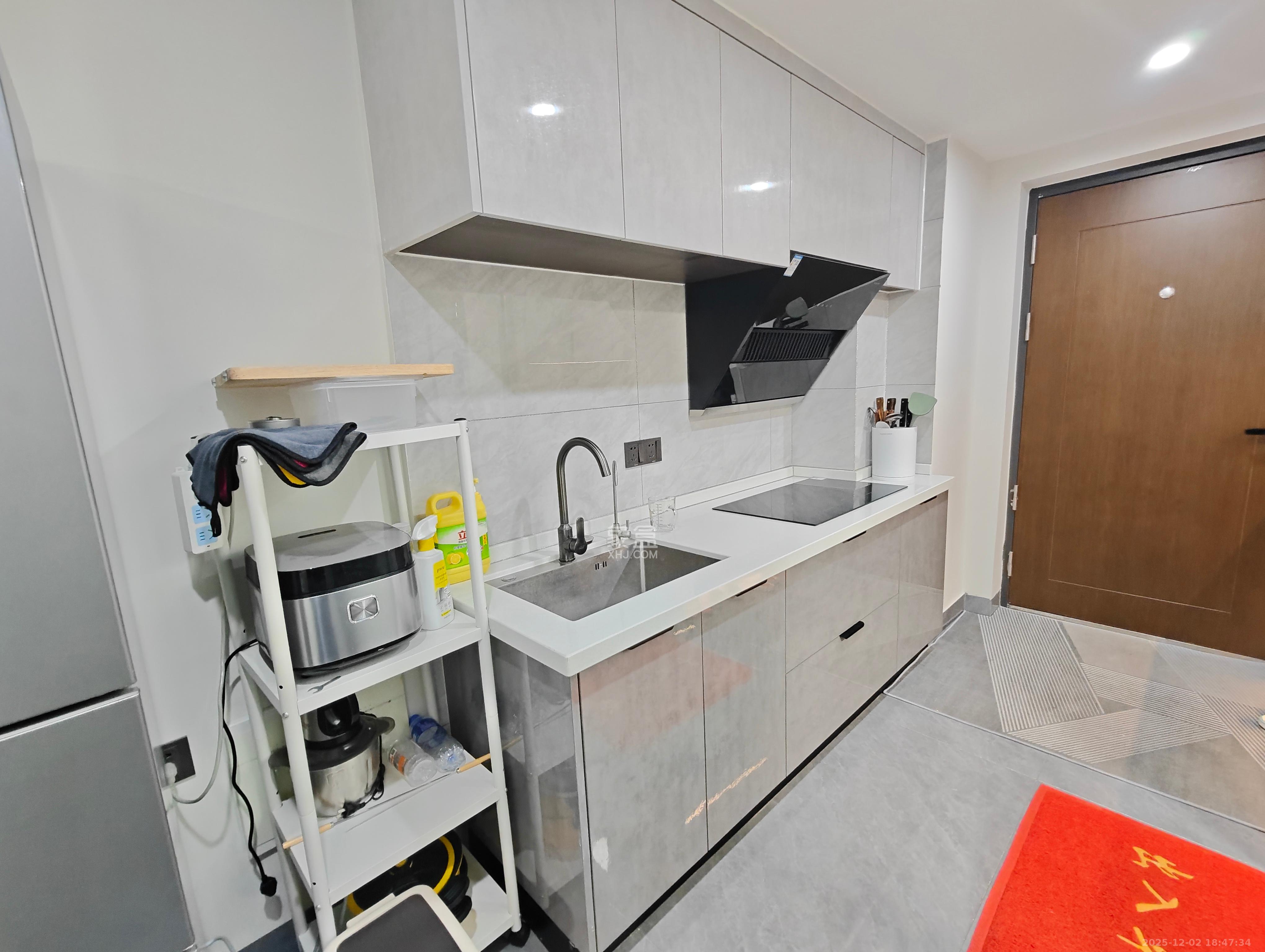 越秀悦湖台 1室0厅0卫 2700.0元/月 越秀悦湖台 1室0厅0卫 2700.0元/月室内图