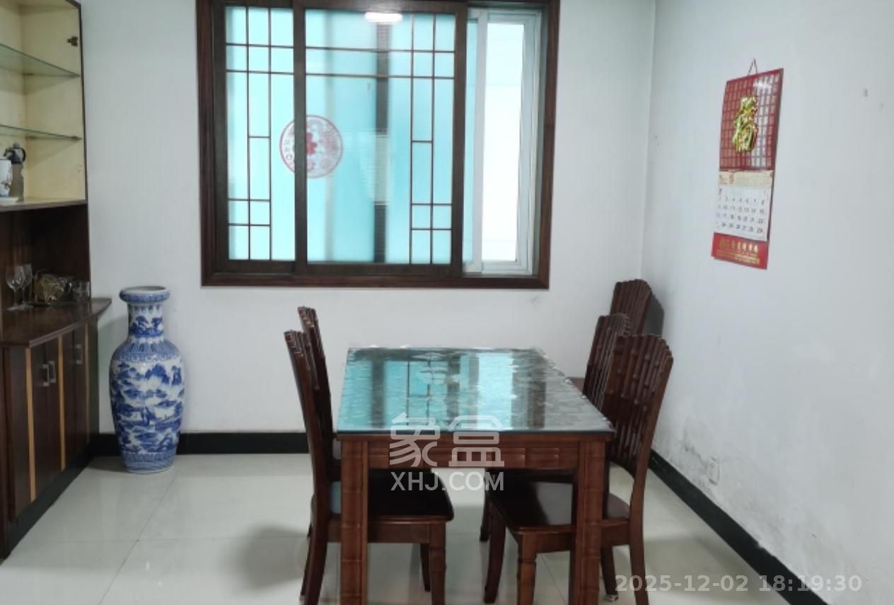 金邮小区  3室2厅2卫    2900.0元/月室内图