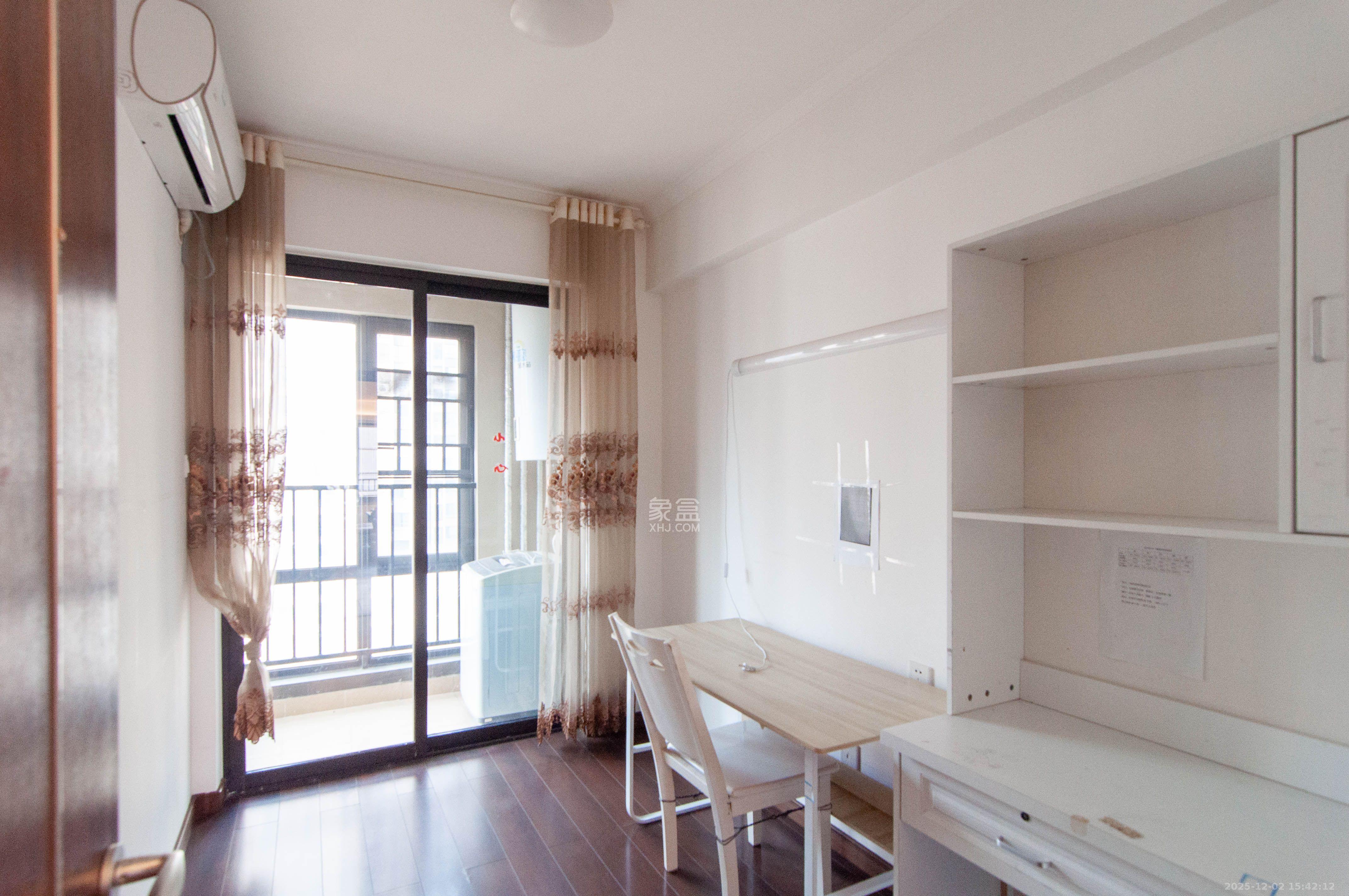 万科里梅溪郡 4室2厅2卫 3600.0元/月 万科里梅溪郡 4室2厅2卫 3600.0元/月室内图