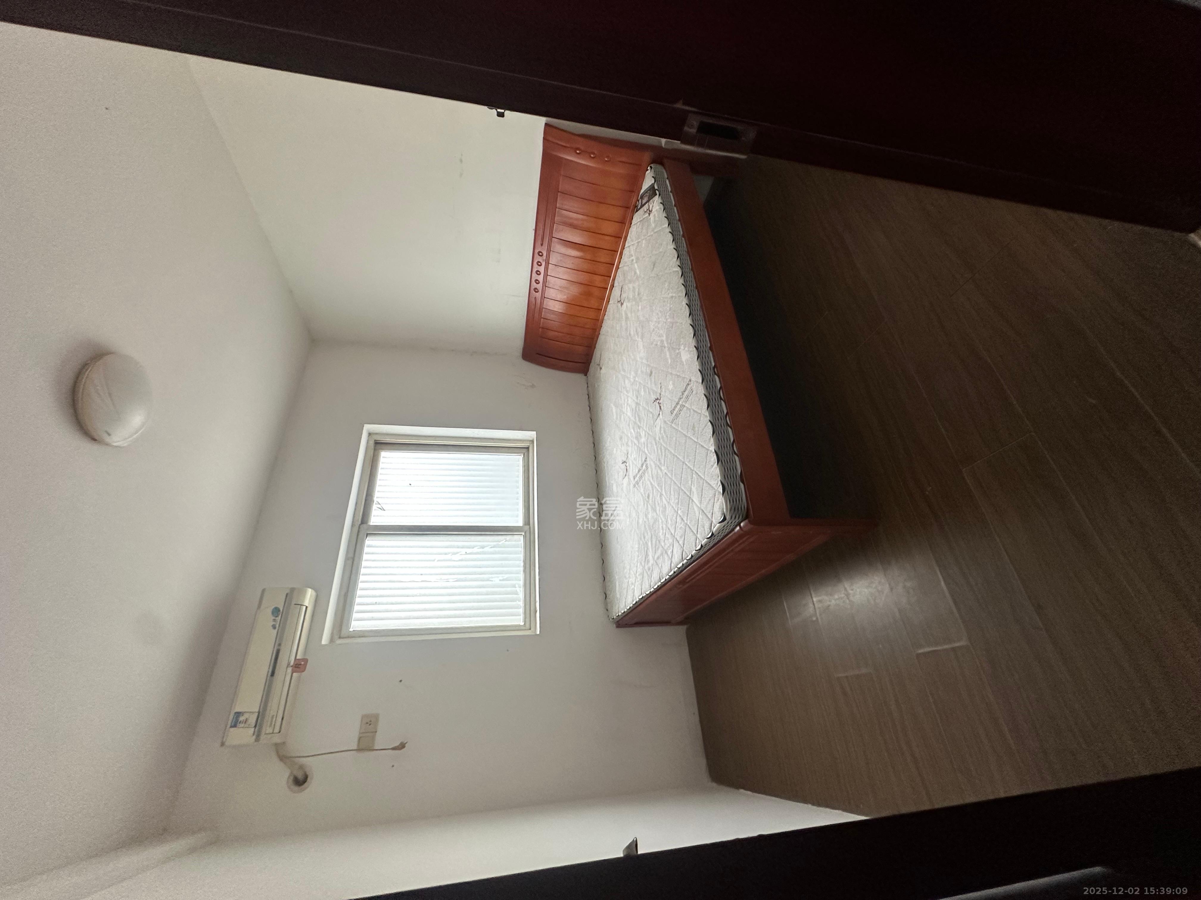 枫林美景 4室2厅2卫 2200.0元/月 枫林美景 4室2厅2卫 2200.0元/月室内图