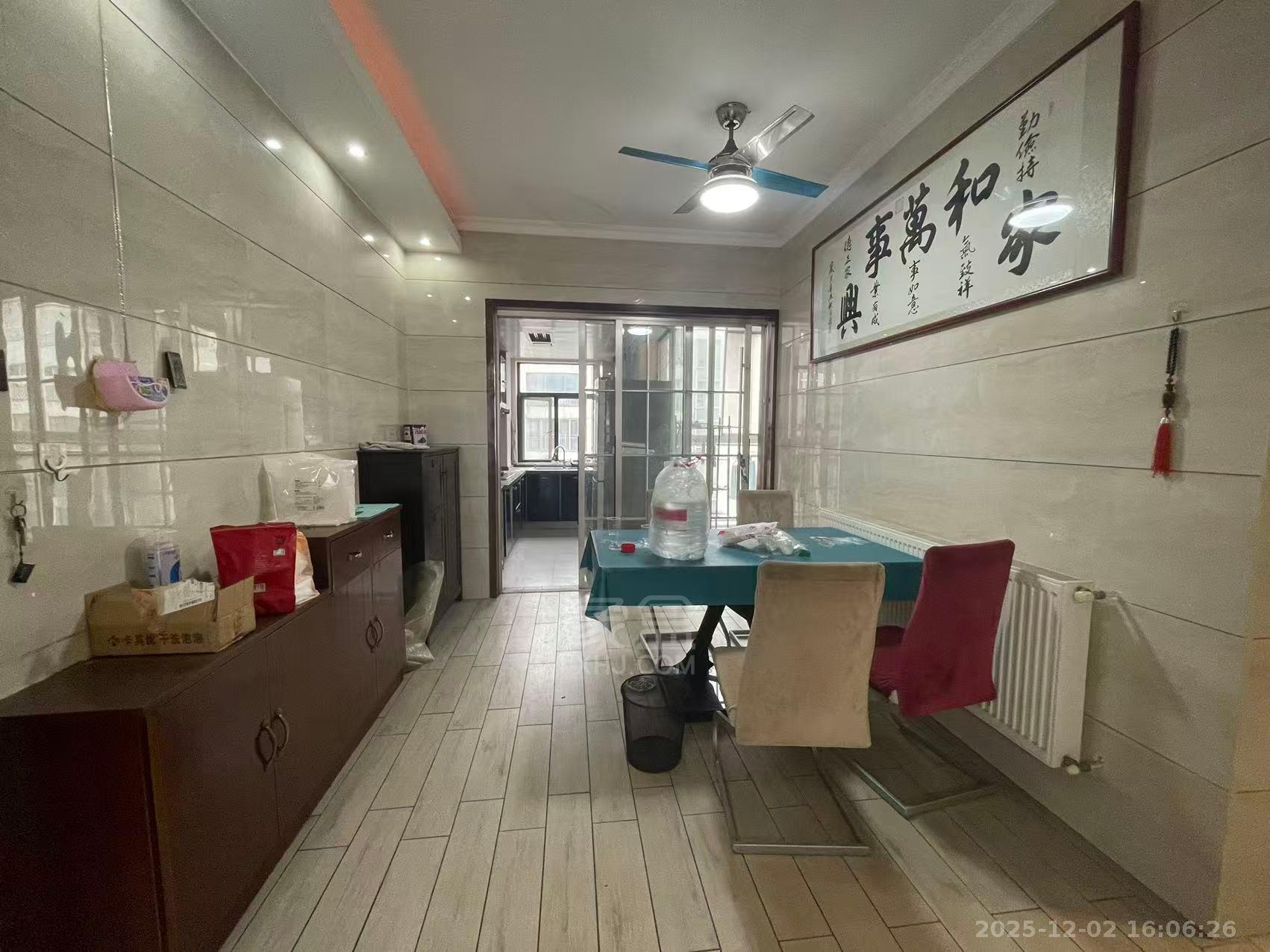 庐山春天一期桃李苑 3室2厅2卫 2000.0元/月 庐山春天一期桃李苑 3室2厅2卫 2000.0元/月室内图