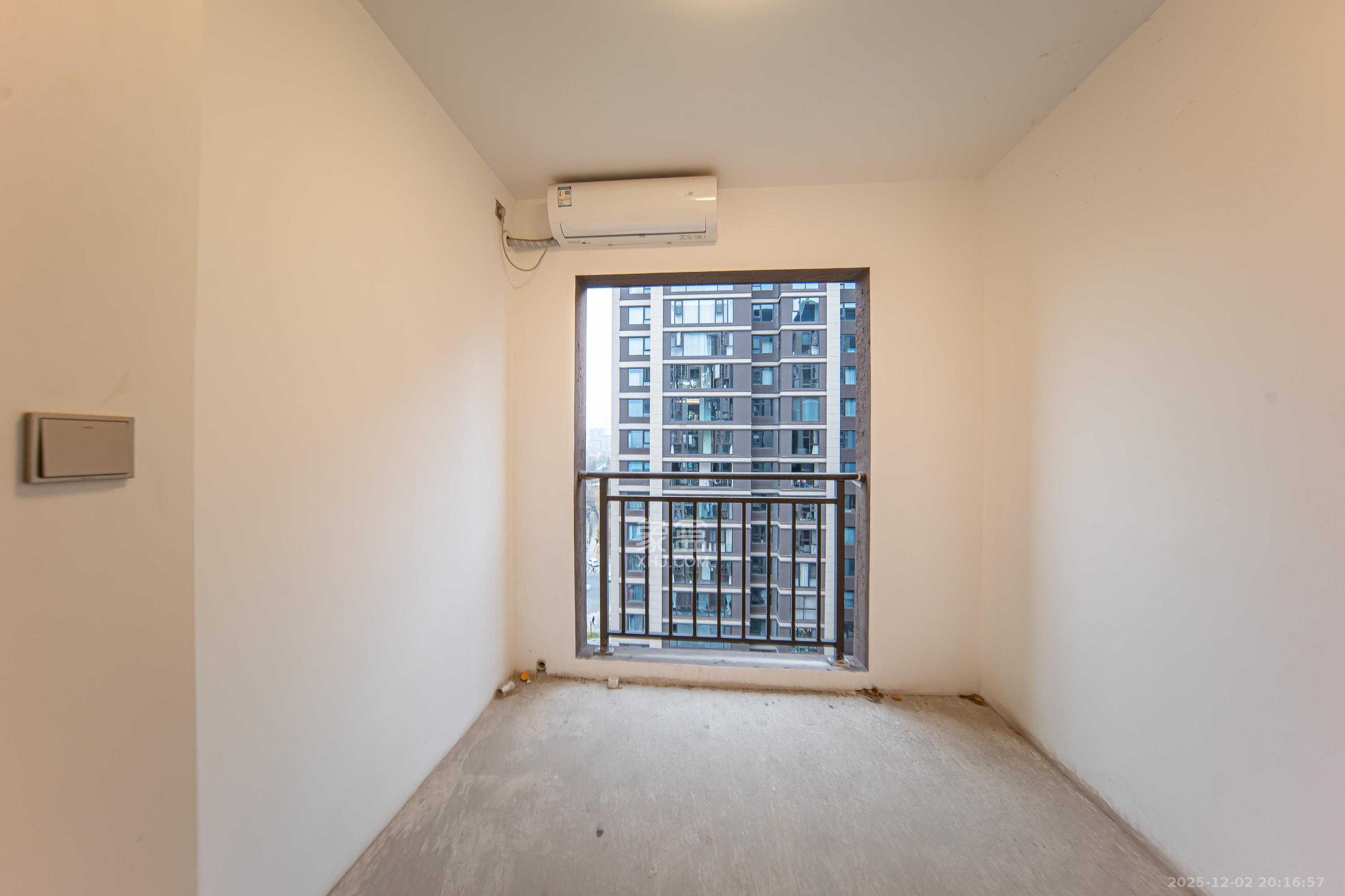 建发电建江山悦 4室2厅2卫 150.0万 建发电建江山悦 4室2厅2卫 150.0万卧室