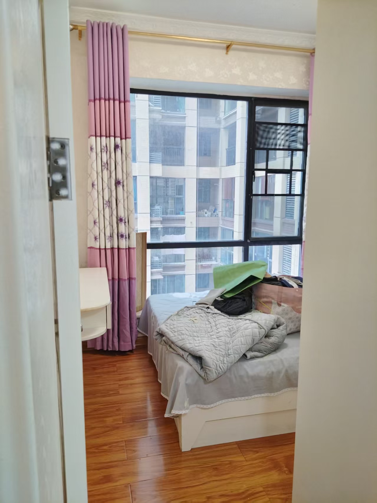 檀香山 1室0厅0卫 62.8万 檀香山 1室0厅0卫 62.8万客厅