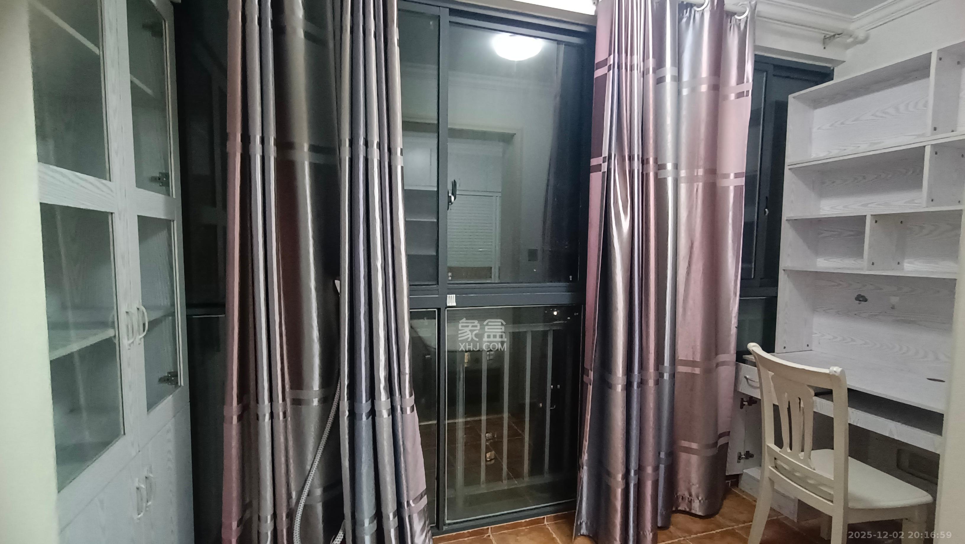 长房南屏锦源 3室2厅2卫 2400.0元/月 长房南屏锦源 3室2厅2卫 2400.0元/月室内图