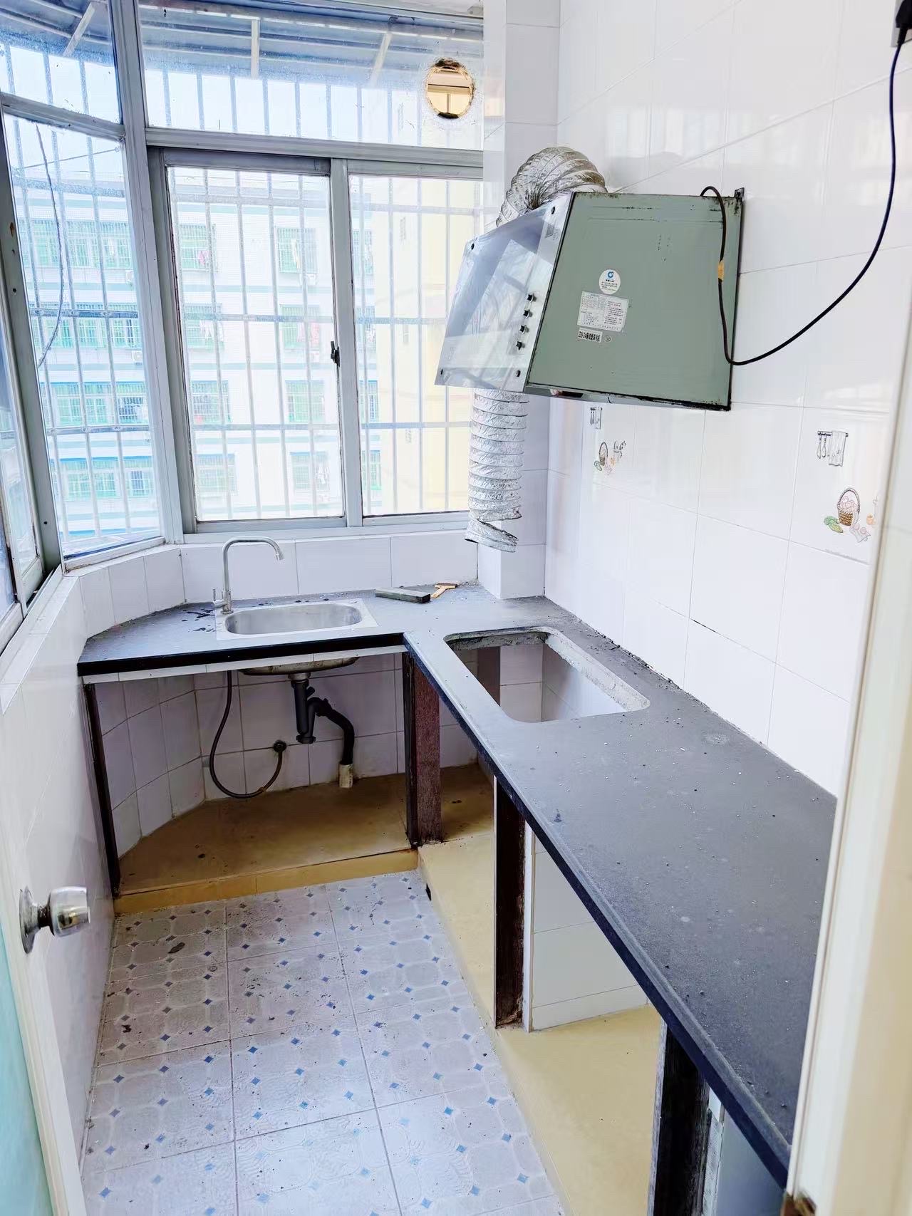 琼山区规划局宿舍 4室2厅2卫 2000.0元/月 琼山区规划局宿舍 4室2厅2卫 2000.0元/月室内图