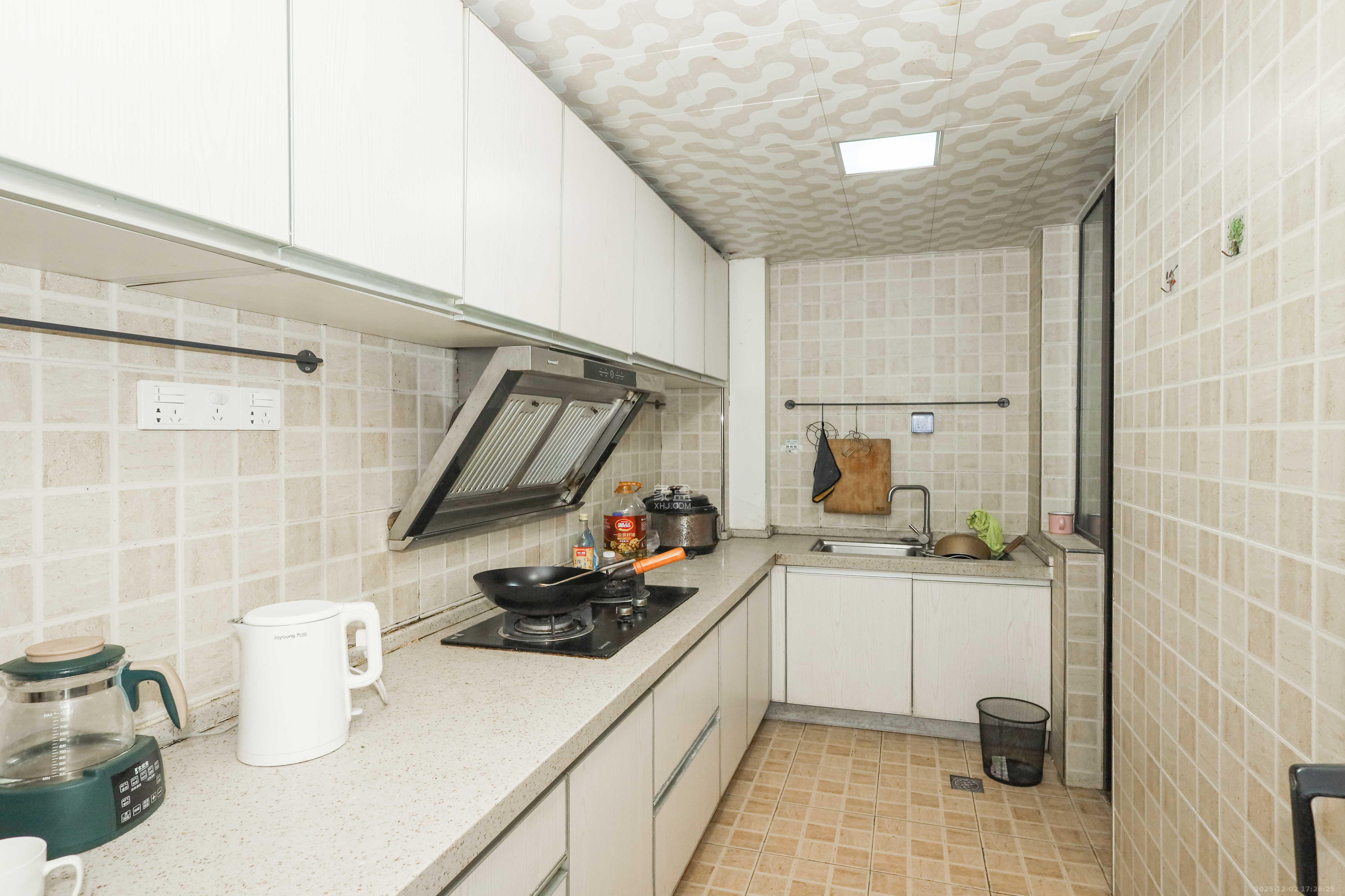 保利麓谷林语F区 1室2厅2卫 89.8万 保利麓谷林语F区 1室2厅2卫 89.8万厨房