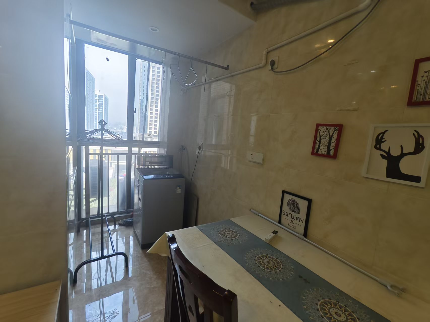 华辰汇景一、二期 1室1厅1卫 1400.0元/月 华辰汇景一、二期 1室1厅1卫 1400.0元/月室内图