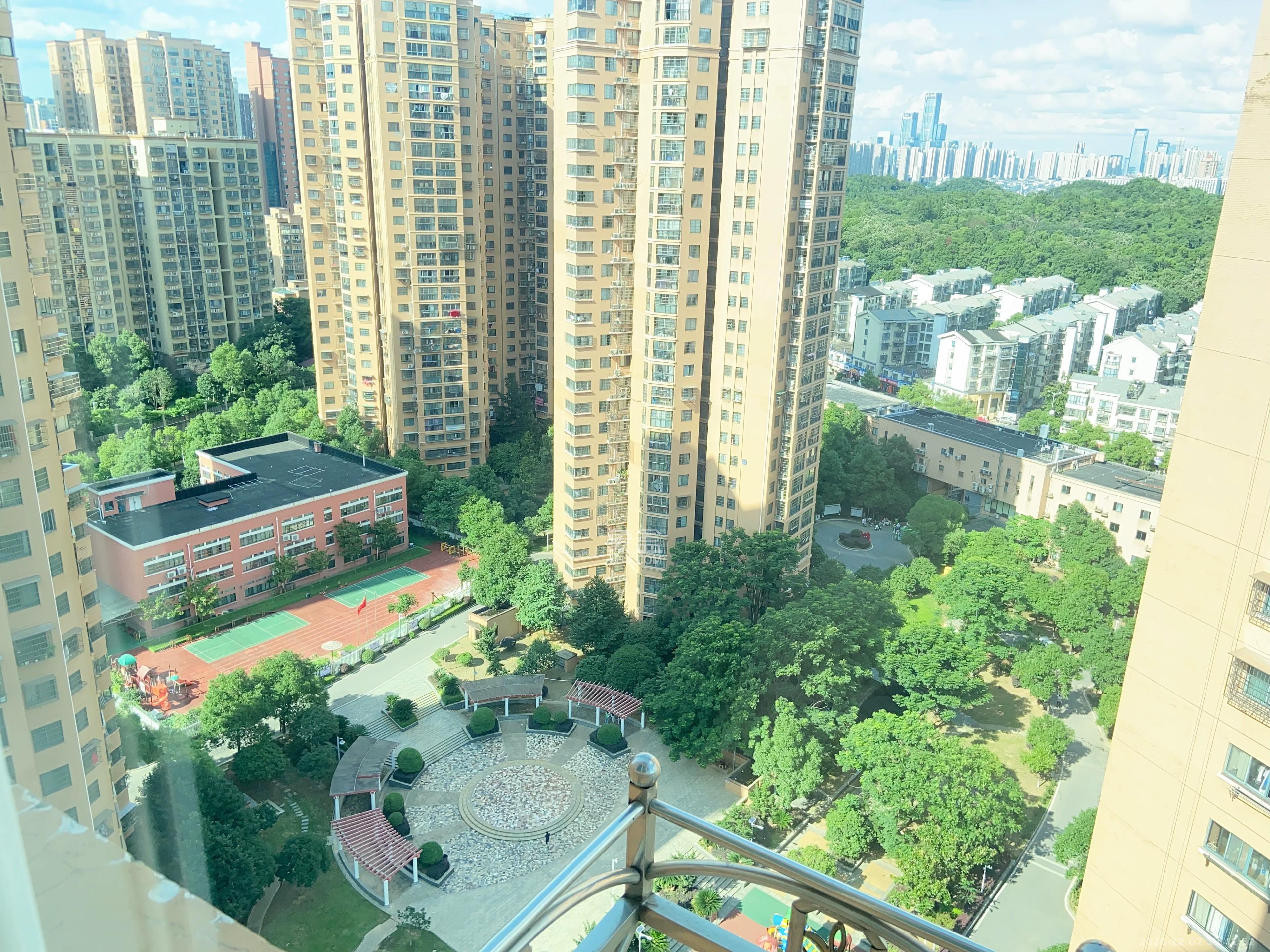 诚兴园  2室1厅1卫    1600.0元/月室内图