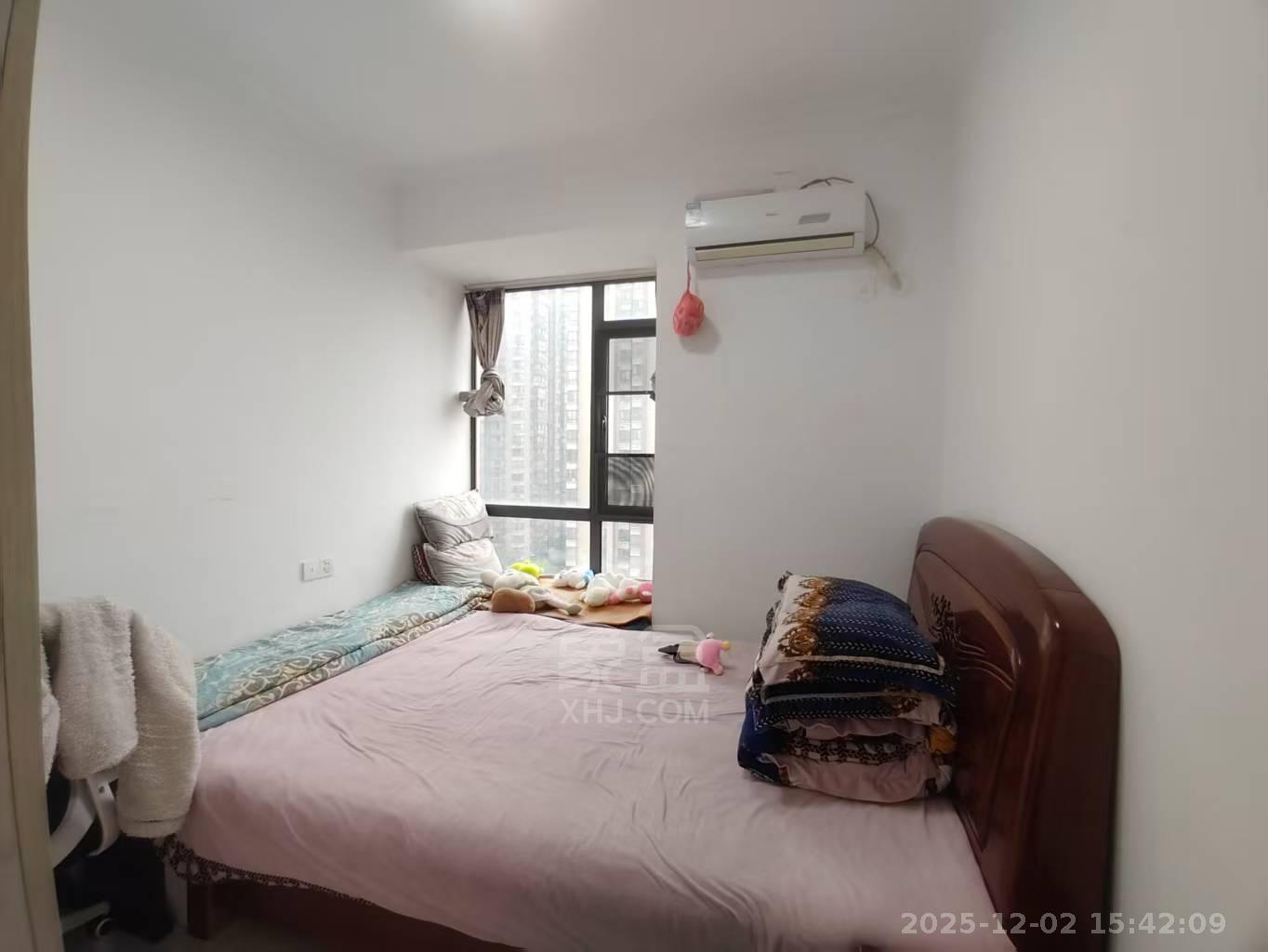 华晨御园  2室2厅1卫    1700.0元/月