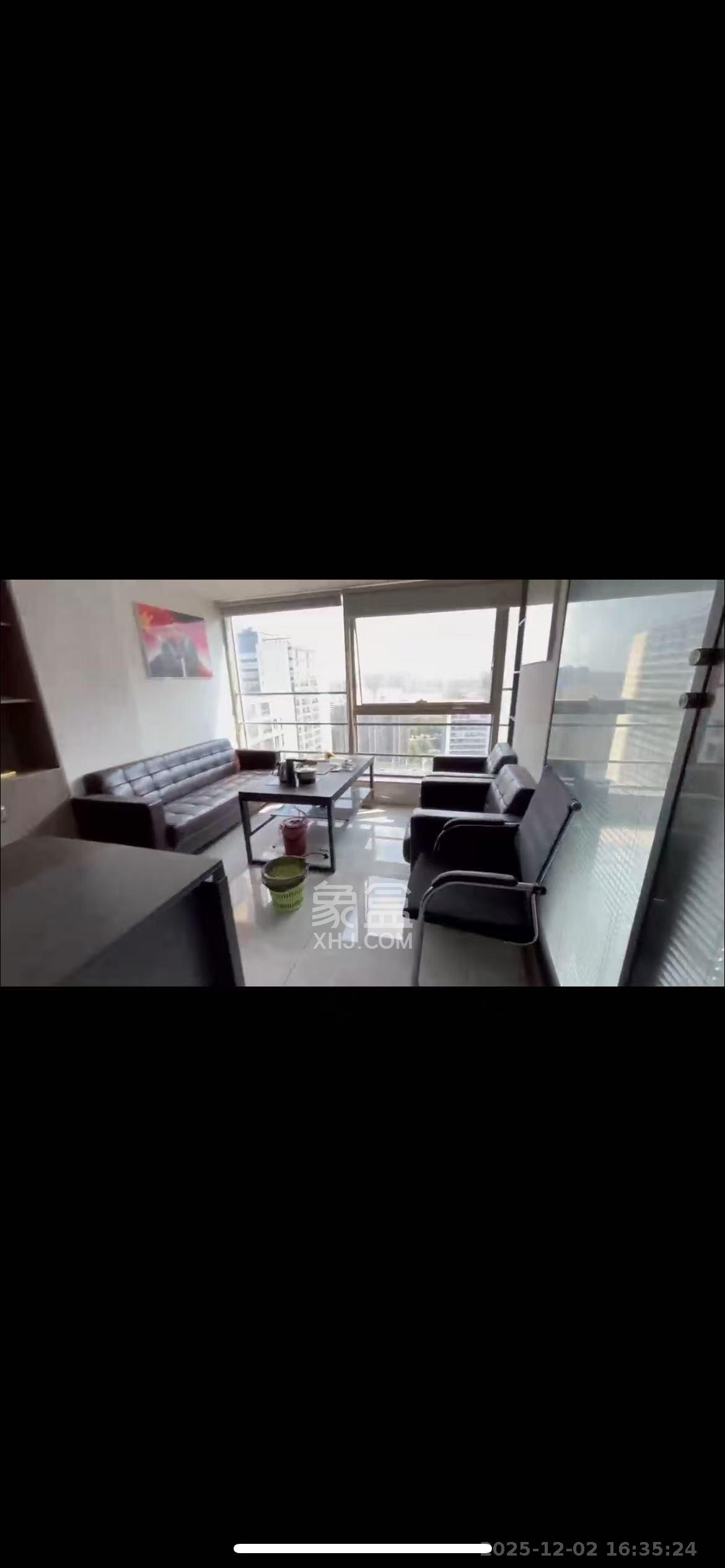 复地星光天地 3室2厅1卫 5500.0元/月 复地星光天地 3室2厅1卫 5500.0元/月室内图