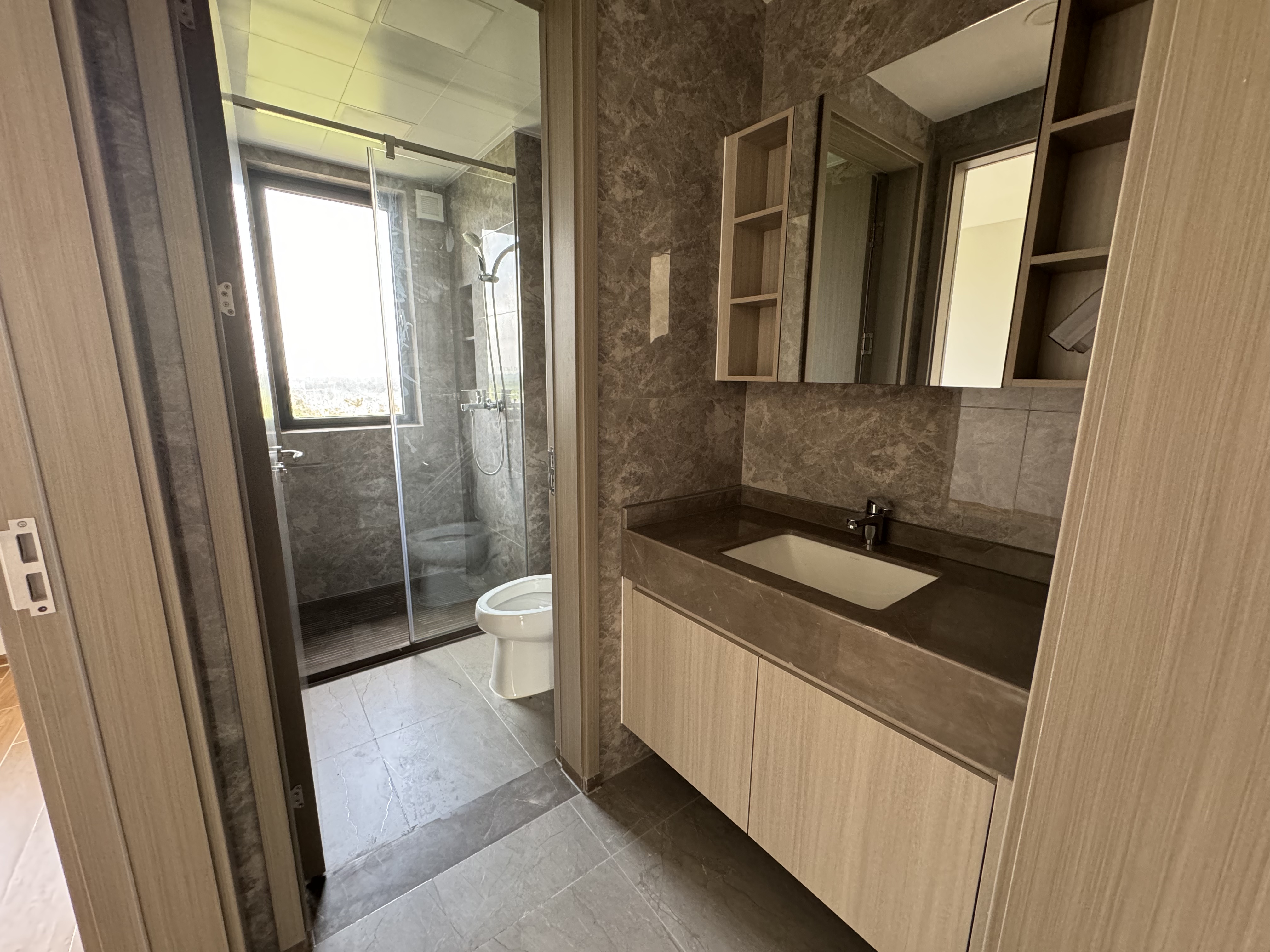 观澜湖新城  3室2厅2卫    270.0万