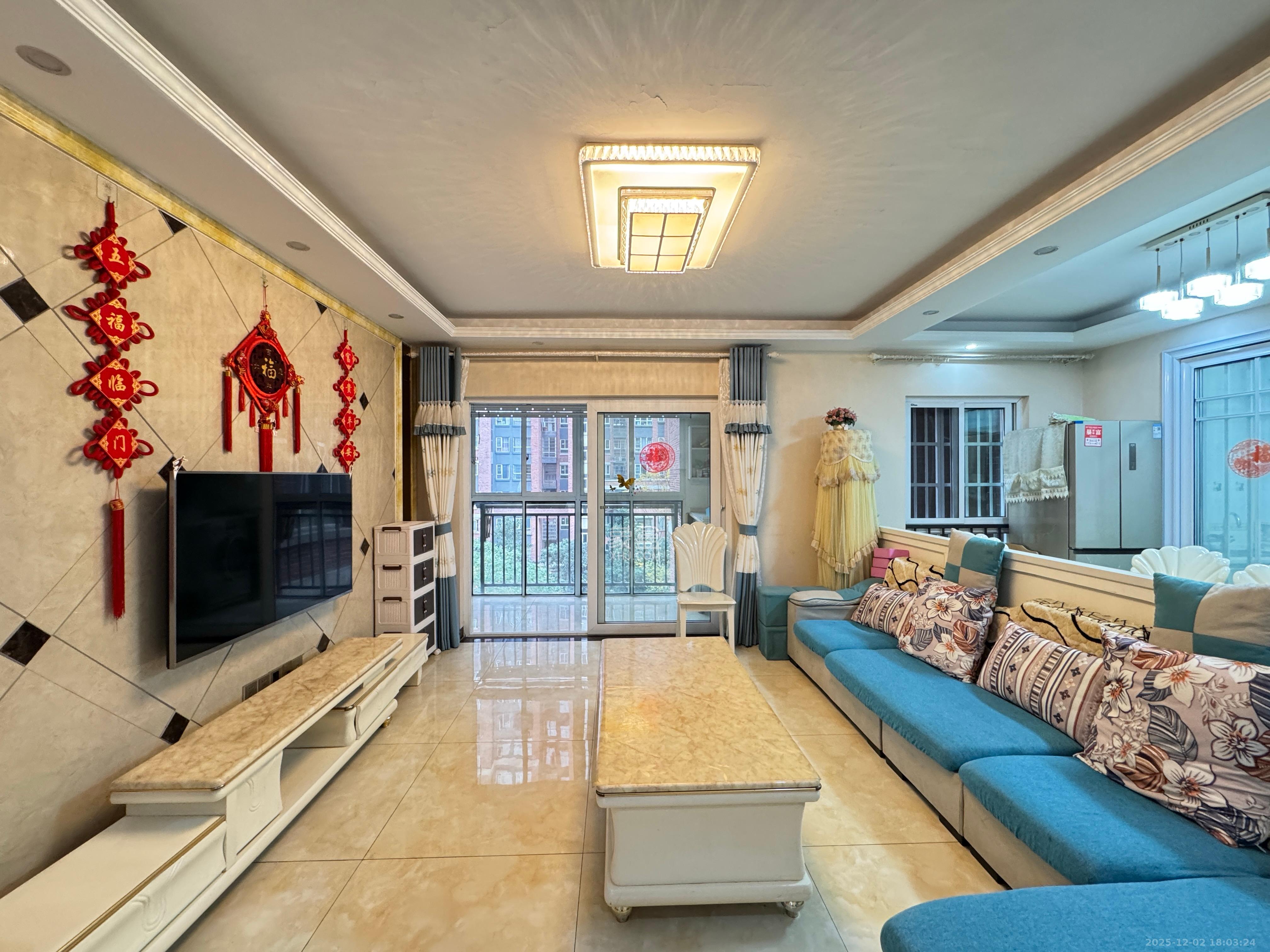 哈佛小镇(五矿哈佛小镇) 3室2厅2卫 68.0万 哈佛小镇(五矿哈佛小镇) 3室2厅2卫 68.0万客厅