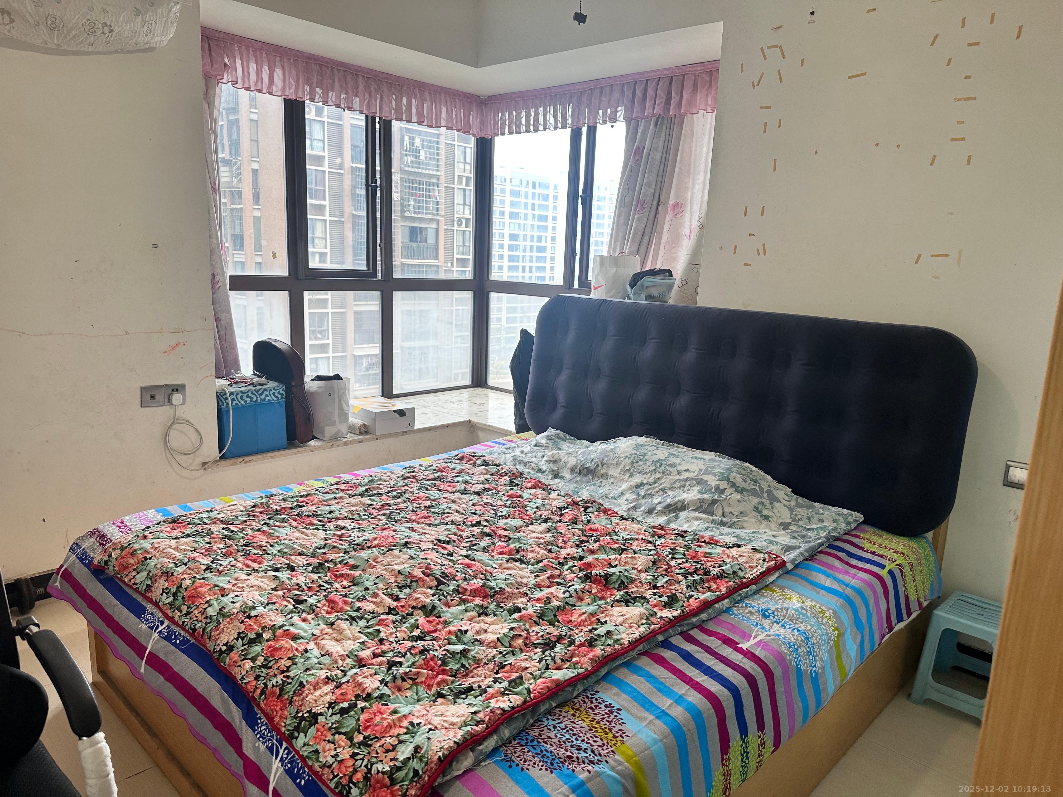 水岸世景 2室2厅1卫 1600.0元/月 水岸世景 2室2厅1卫 1600.0元/月室内图