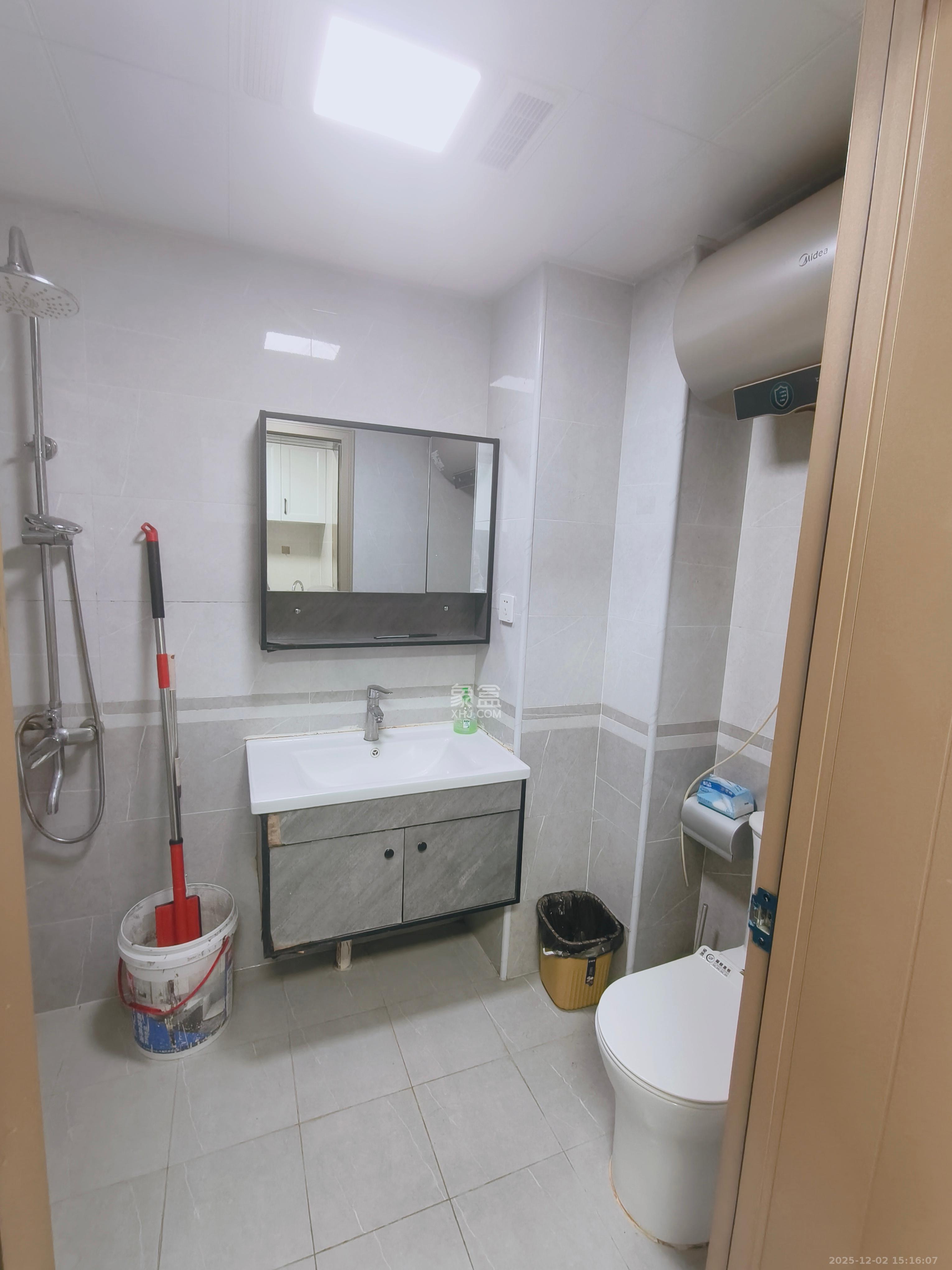 振业城三期  1室1厅1卫    1850.0元/月室内图