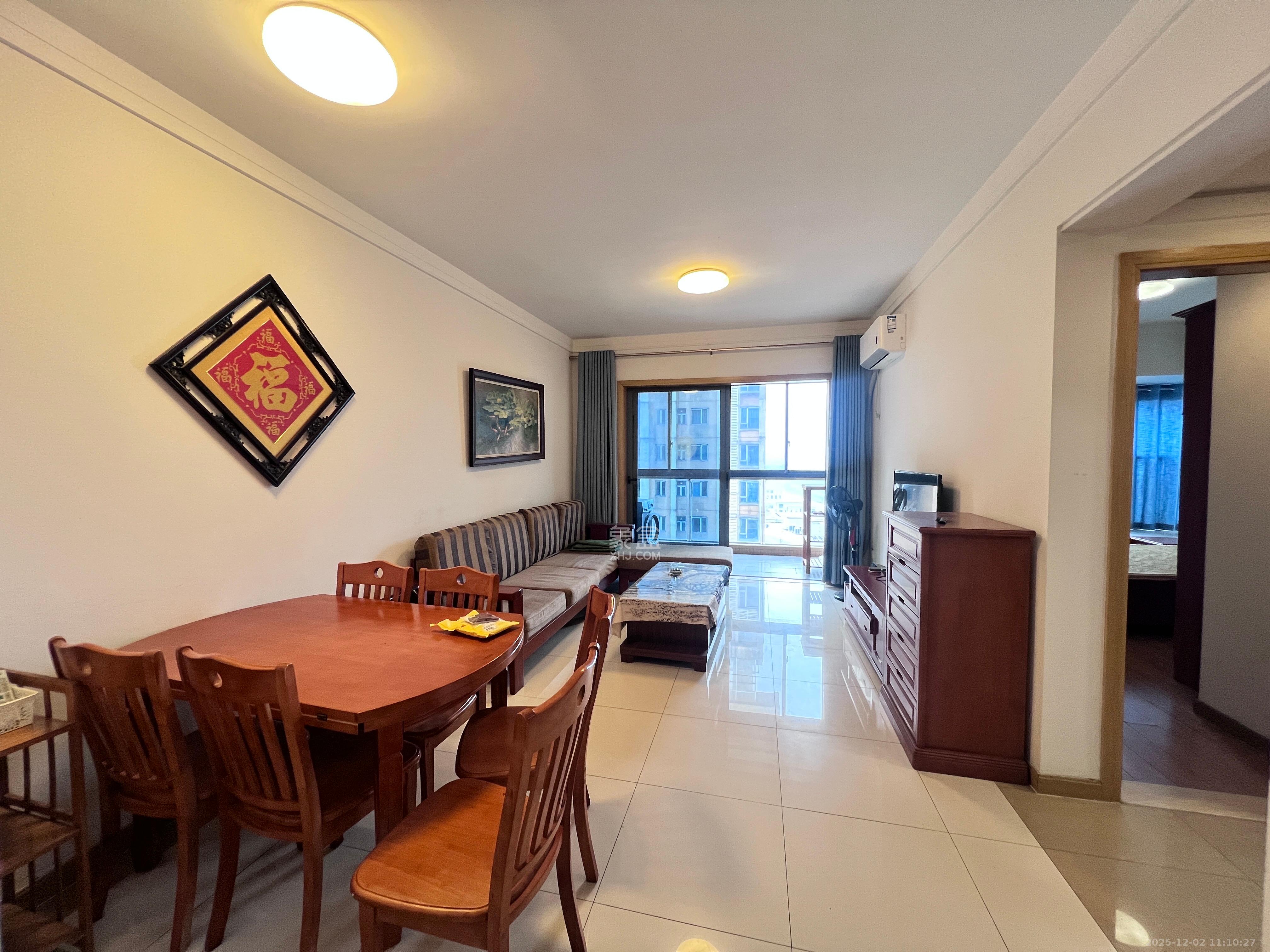 珠江花城三期锦鲤  1室2厅1卫    2100.0元/月室内图