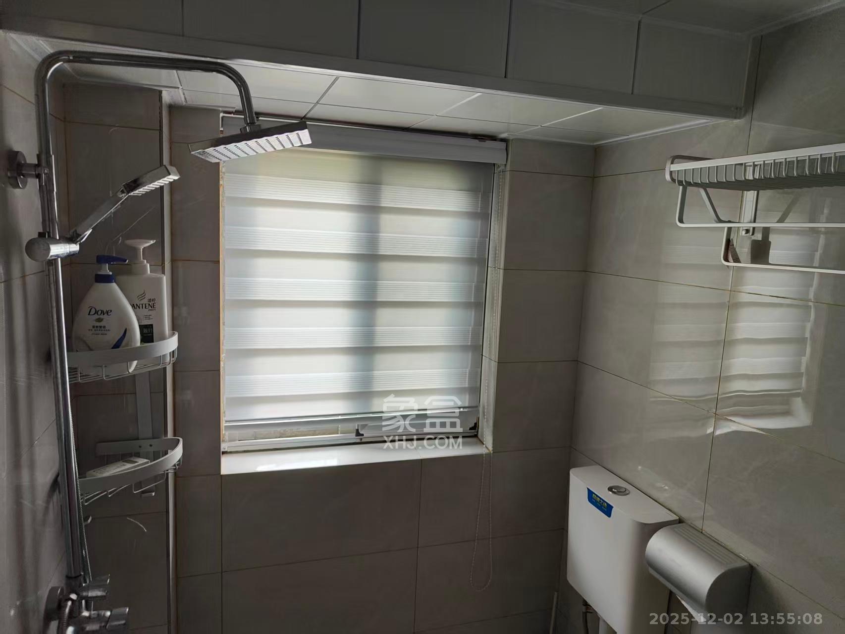 阳光花园  1室1厅1卫    1600.0元/月室内图