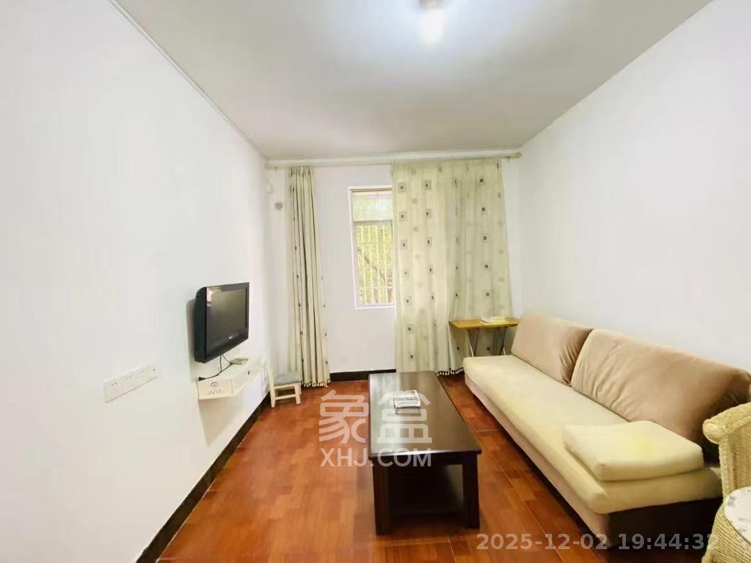 青山祠社区  2室1厅1卫    1900.0元/月