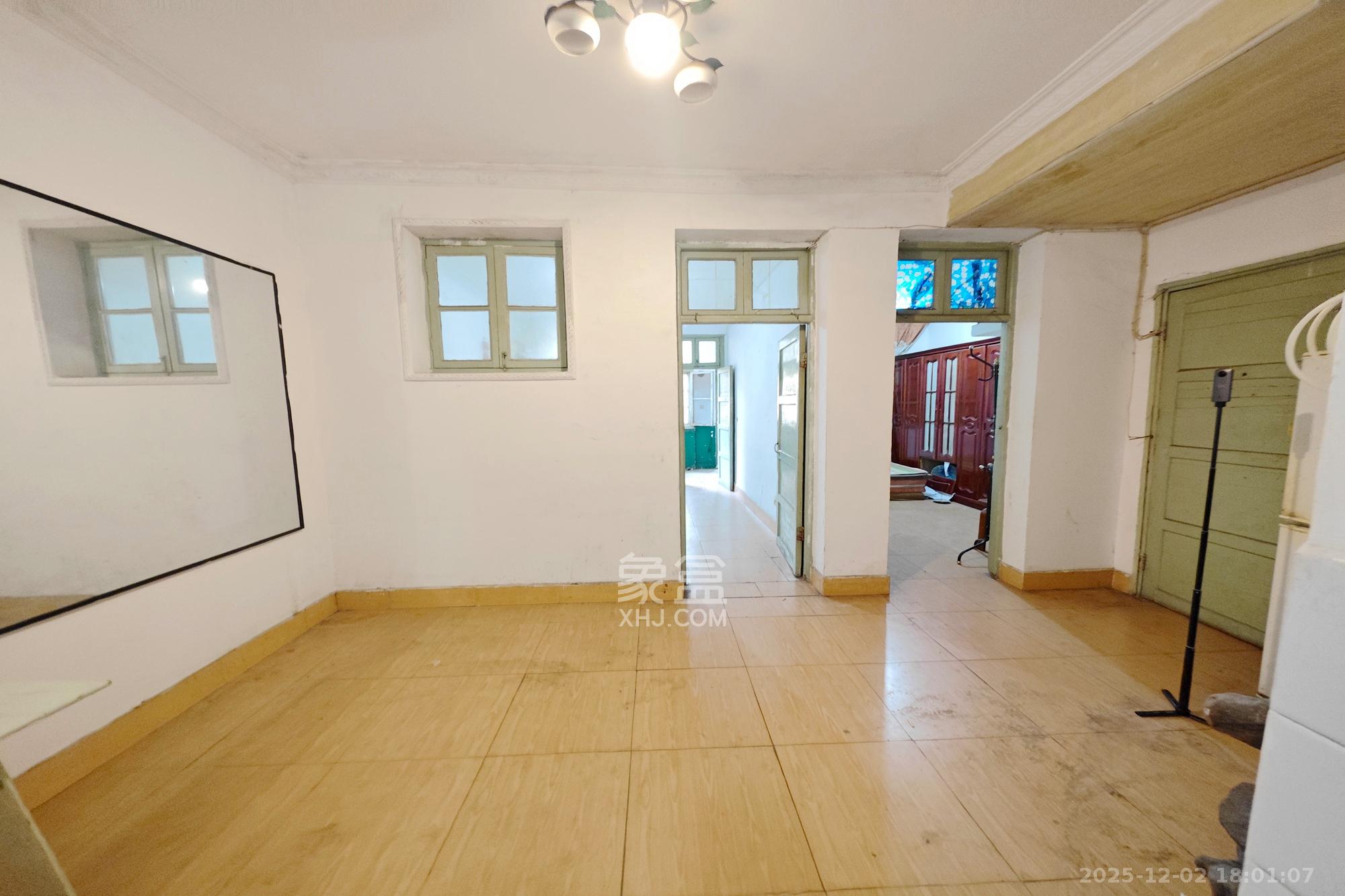 湖南广播电视学校宿舍  3室2厅1卫    44.0万