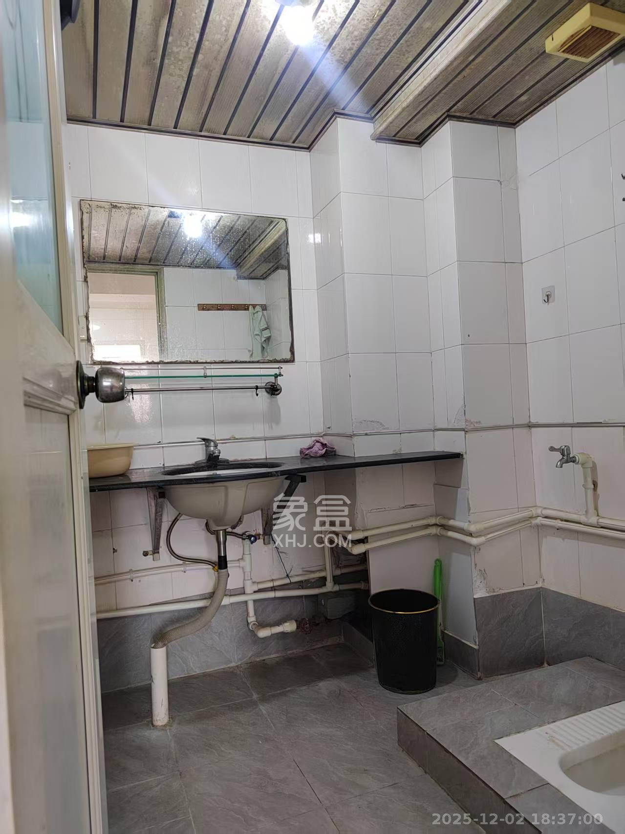 宏景名厦 3室2厅2卫 2400.0元/月 宏景名厦 3室2厅2卫 2400.0元/月室内图