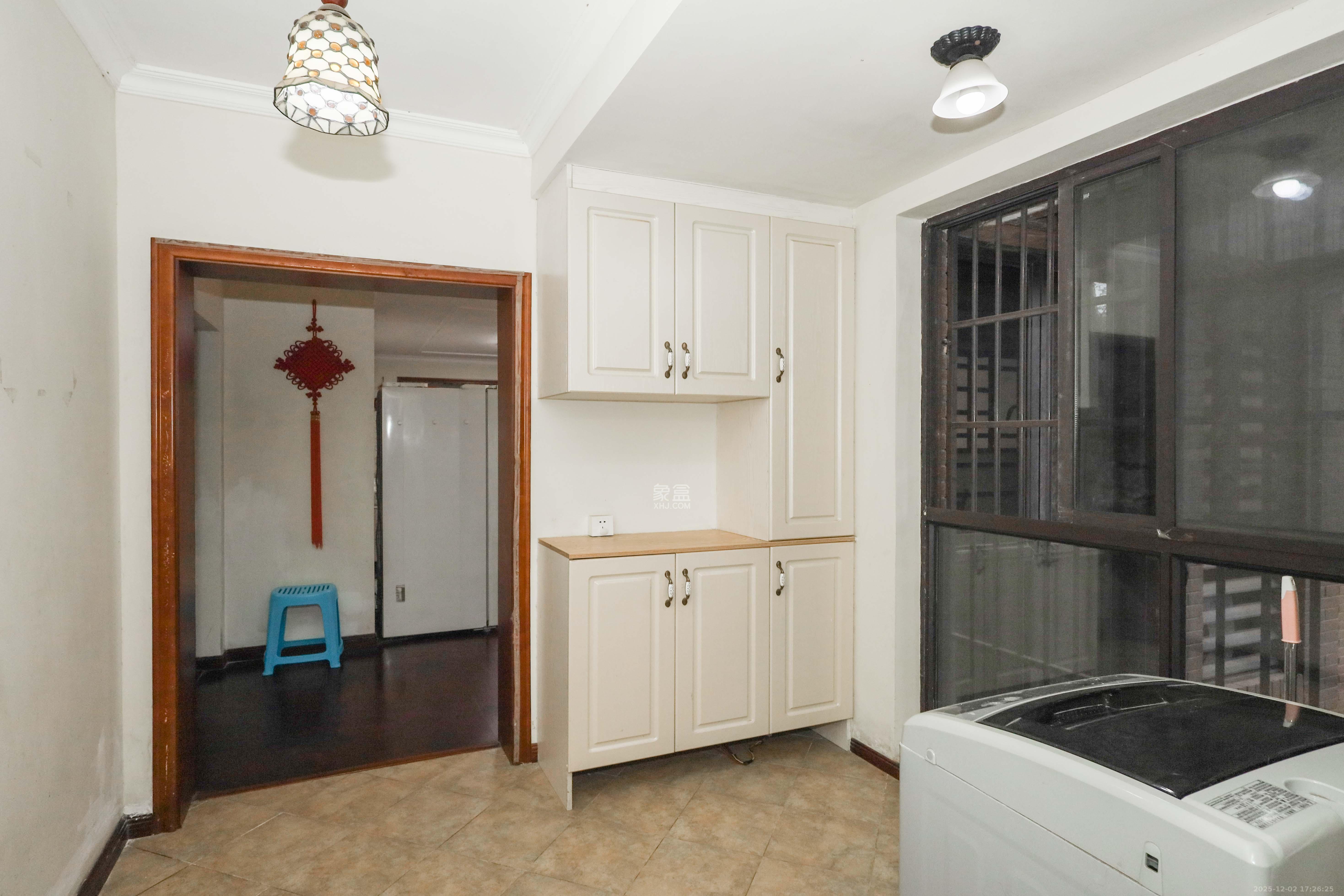 保利麓谷林语F区 1室2厅2卫 89.8万 保利麓谷林语F区 1室2厅2卫 89.8万阳台