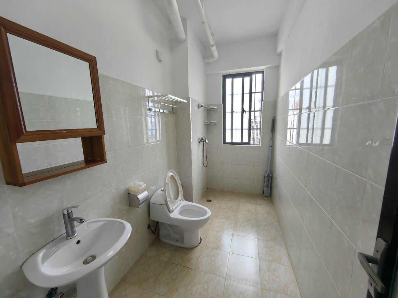 道客和悦坊  3室2厅2卫    2700.0元/月室内图