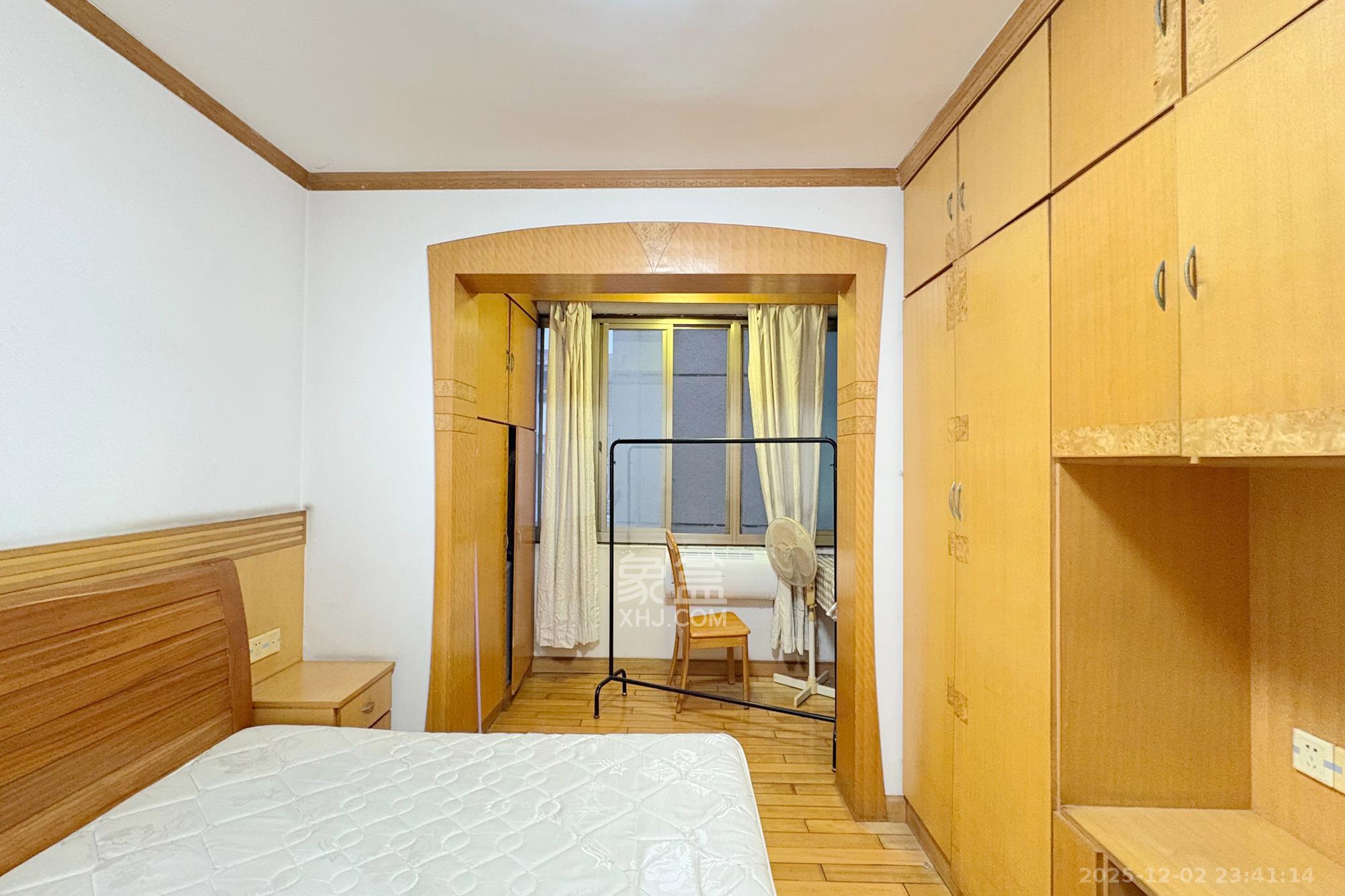 长勘小区  2室2厅1卫    43.8万卧室