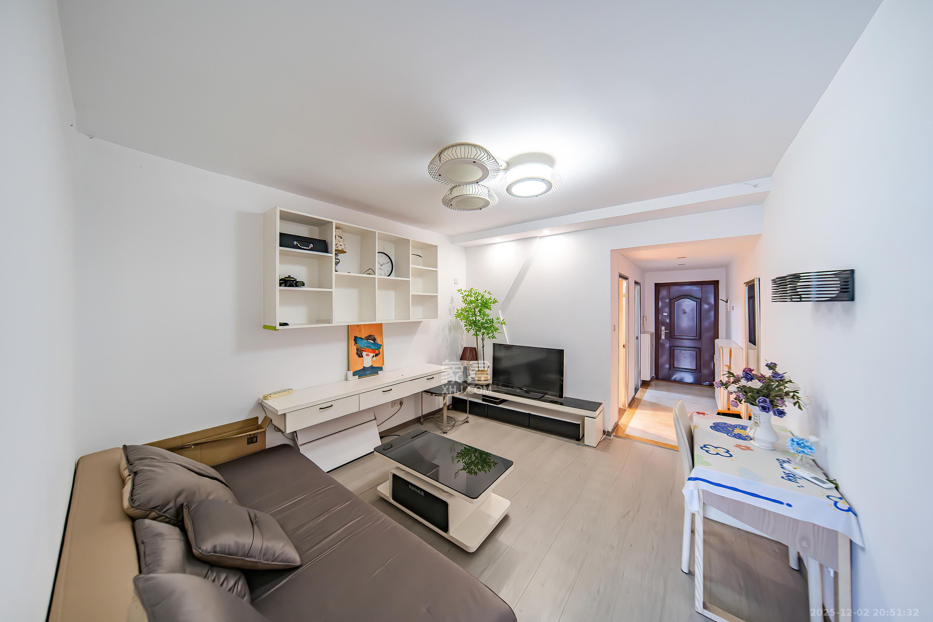 星尚520  1室1厅1卫    31.0万客厅