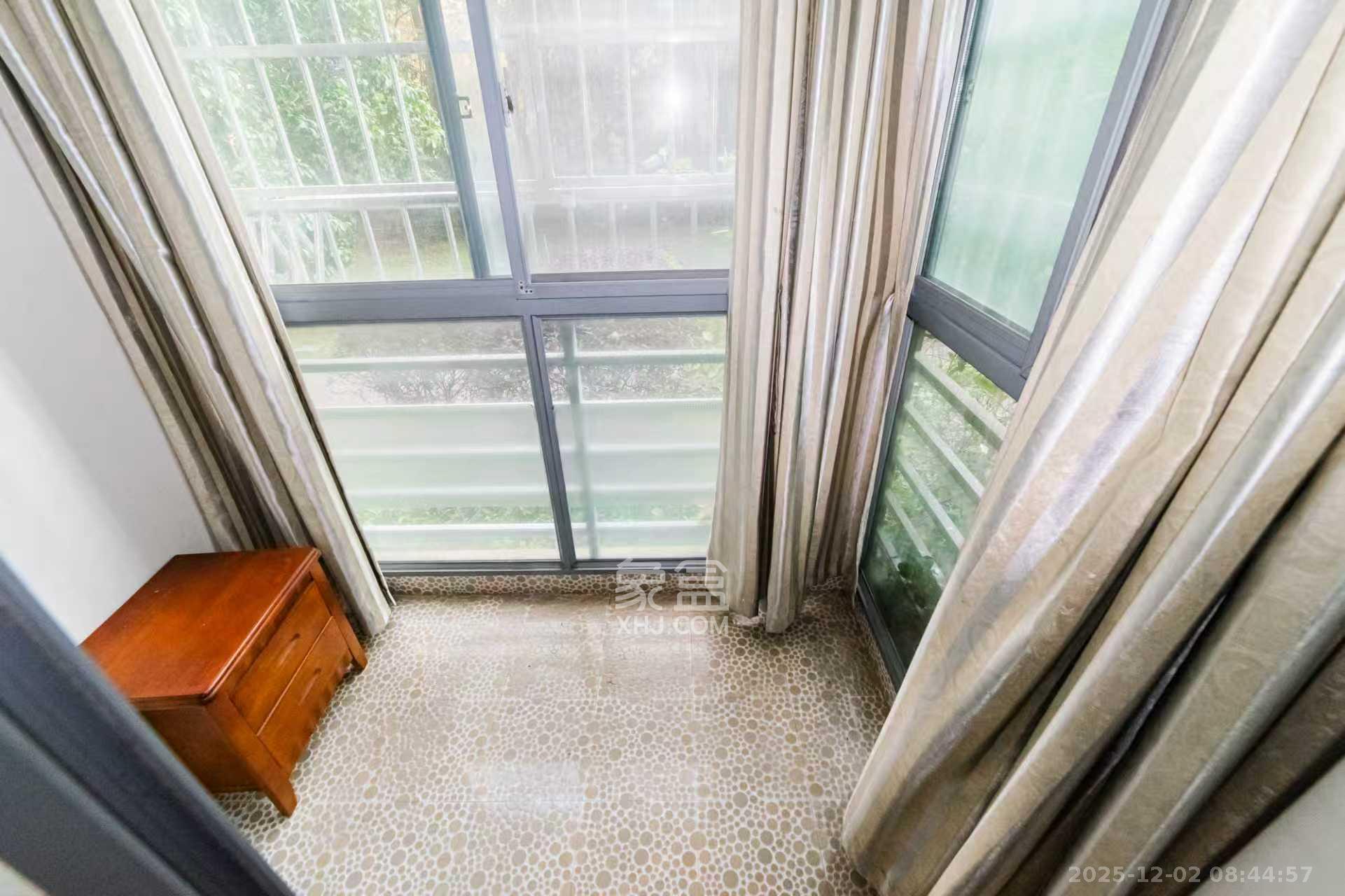 滨江君悦香邸 3室2厅2卫 3200.0元/月 滨江君悦香邸 3室2厅2卫 3200.0元/月室内图