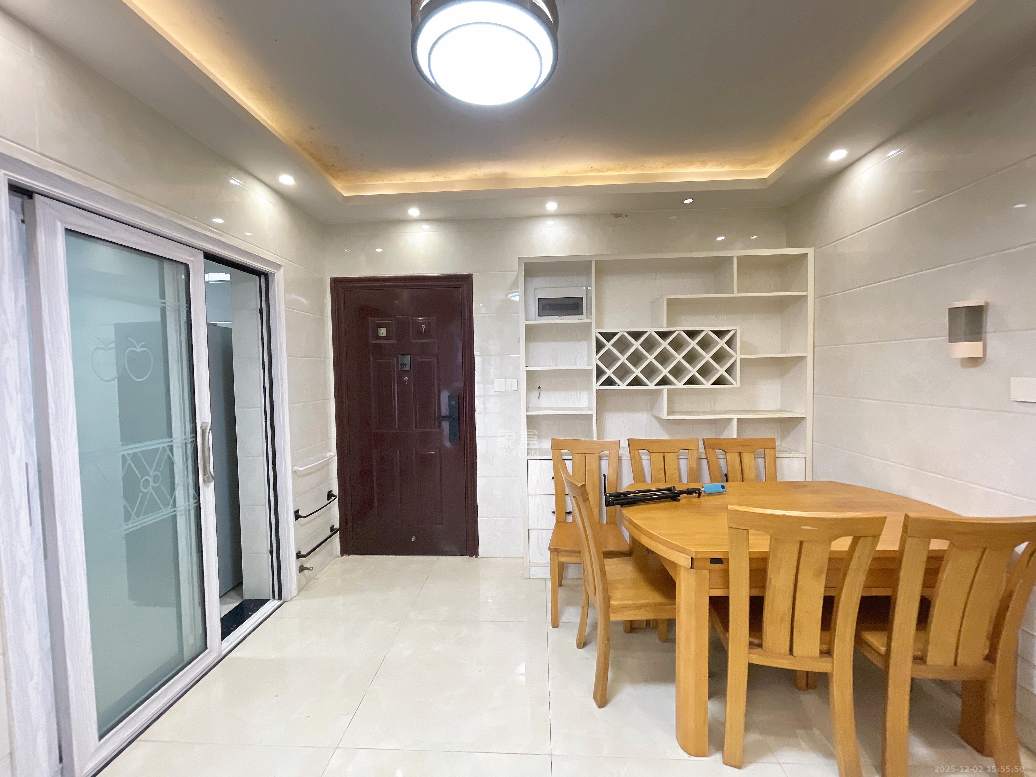 梅溪鑫苑名家  3室2厅1卫    2500.0元/月室内图