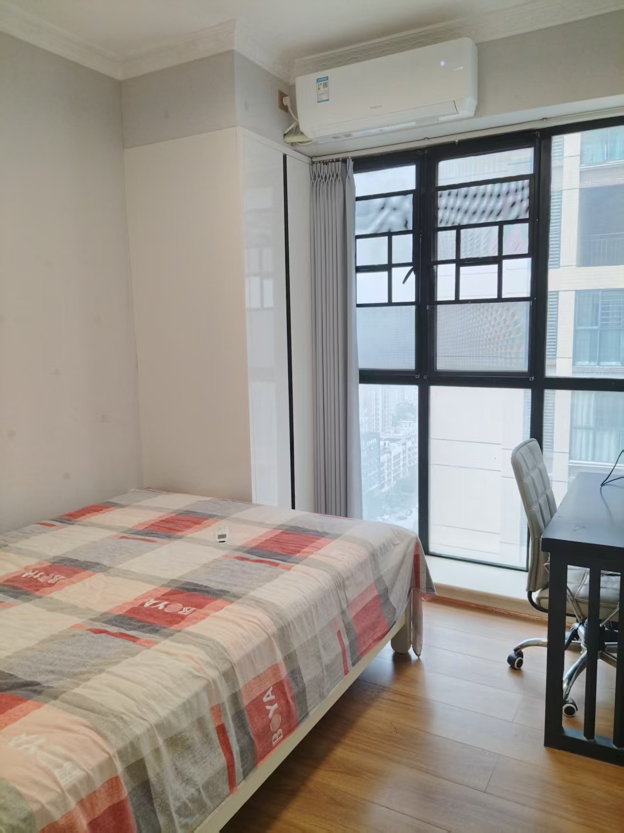 檀香山 1室0厅0卫 62.8万 檀香山 1室0厅0卫 62.8万客厅