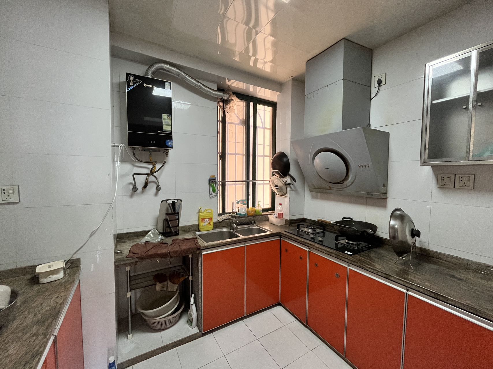 星华商厦 3室2厅2卫 3200.0元/月 星华商厦 3室2厅2卫 3200.0元/月室内图