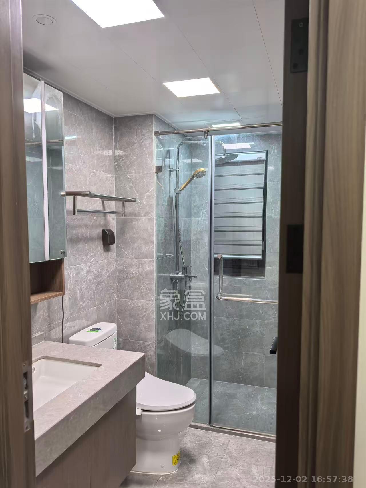 卓越洋湖晴翠  3室2厅2卫    3500.0元/月室内图