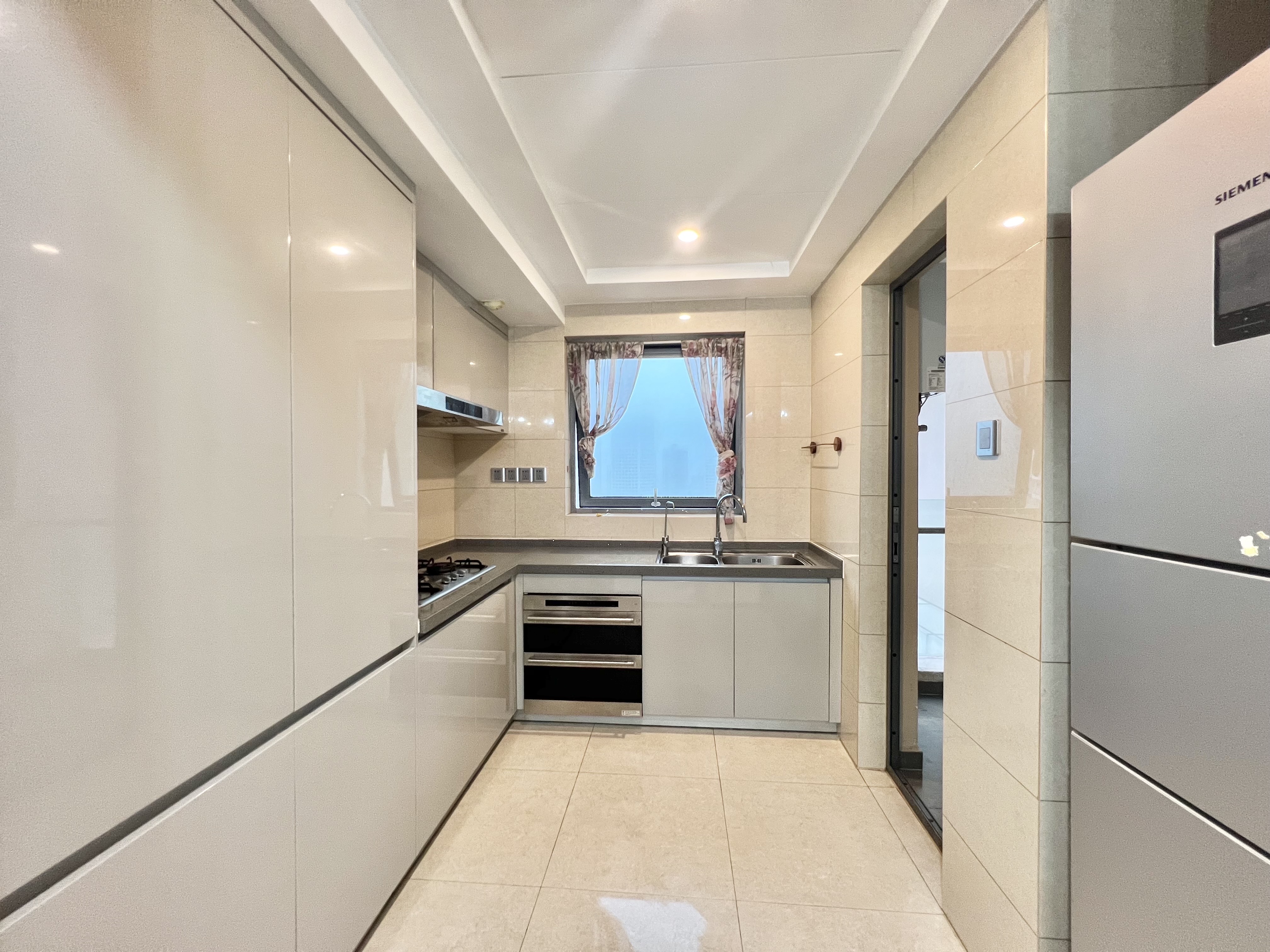 东方天澜汇  2室2厅2卫    9500.0元/月室内图