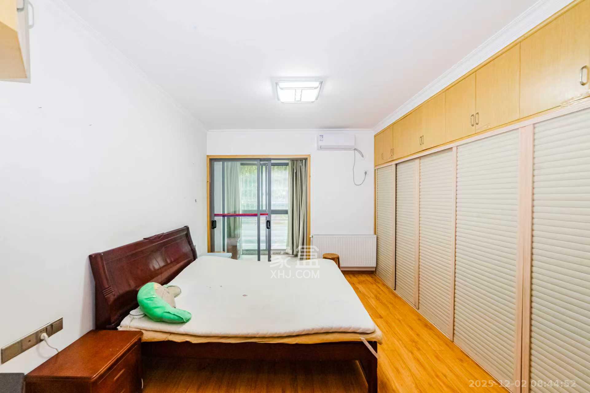 滨江君悦香邸 3室2厅2卫 3200.0元/月 滨江君悦香邸 3室2厅2卫 3200.0元/月室内图