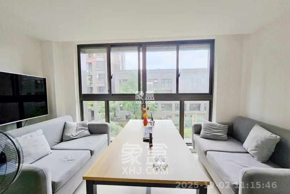 华晨国际公馆  3室2厅1卫    5000.0元/月小区图