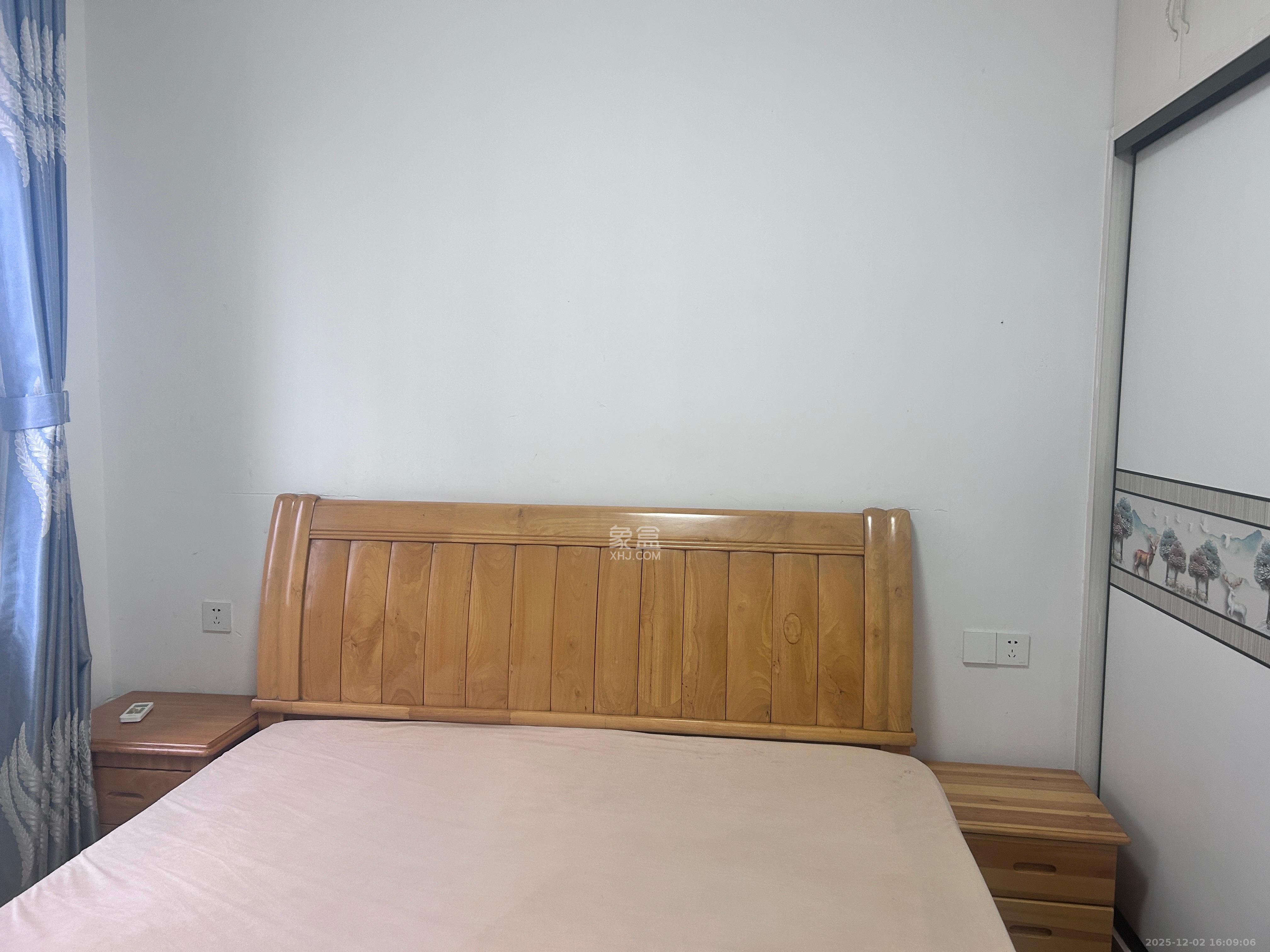 洋湖明园一期  2室2厅1卫    1800.0元/月室内图