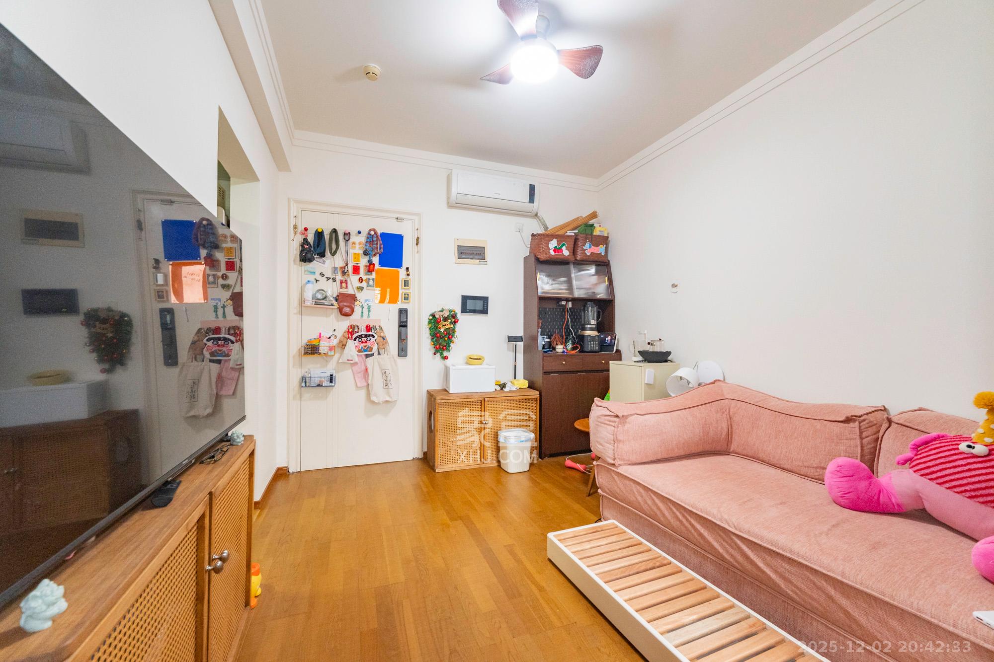 藏珑湖上国际花园  1室1厅1卫    45.0万