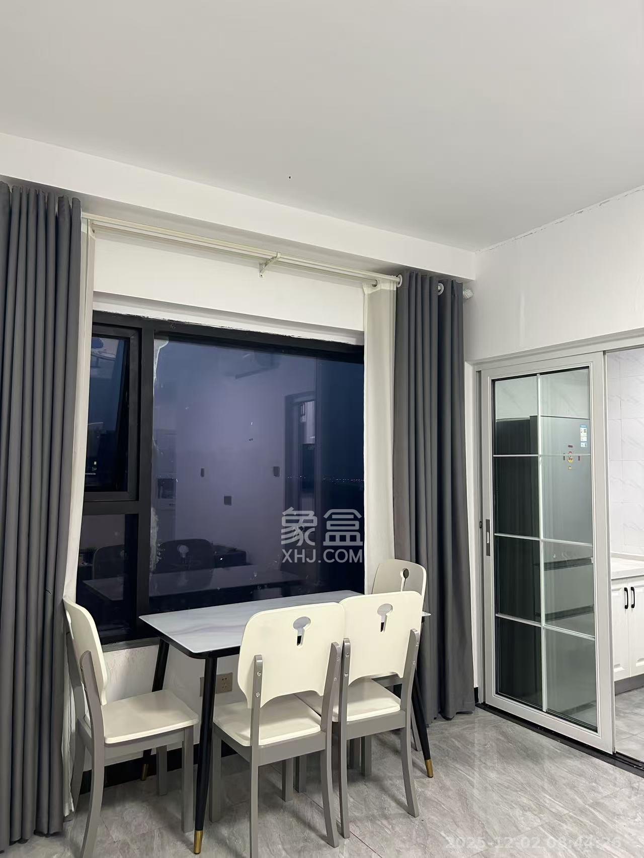 东怡外国（南湖一号)  2室1厅1卫    3600.0元/月室内图