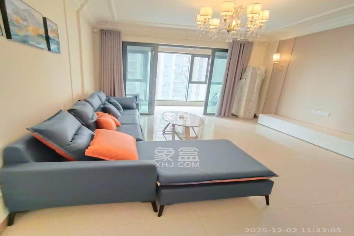 恒大雅苑 3室2厅2卫 3200.0元/月 恒大雅苑 3室2厅2卫 3200.0元/月室内图