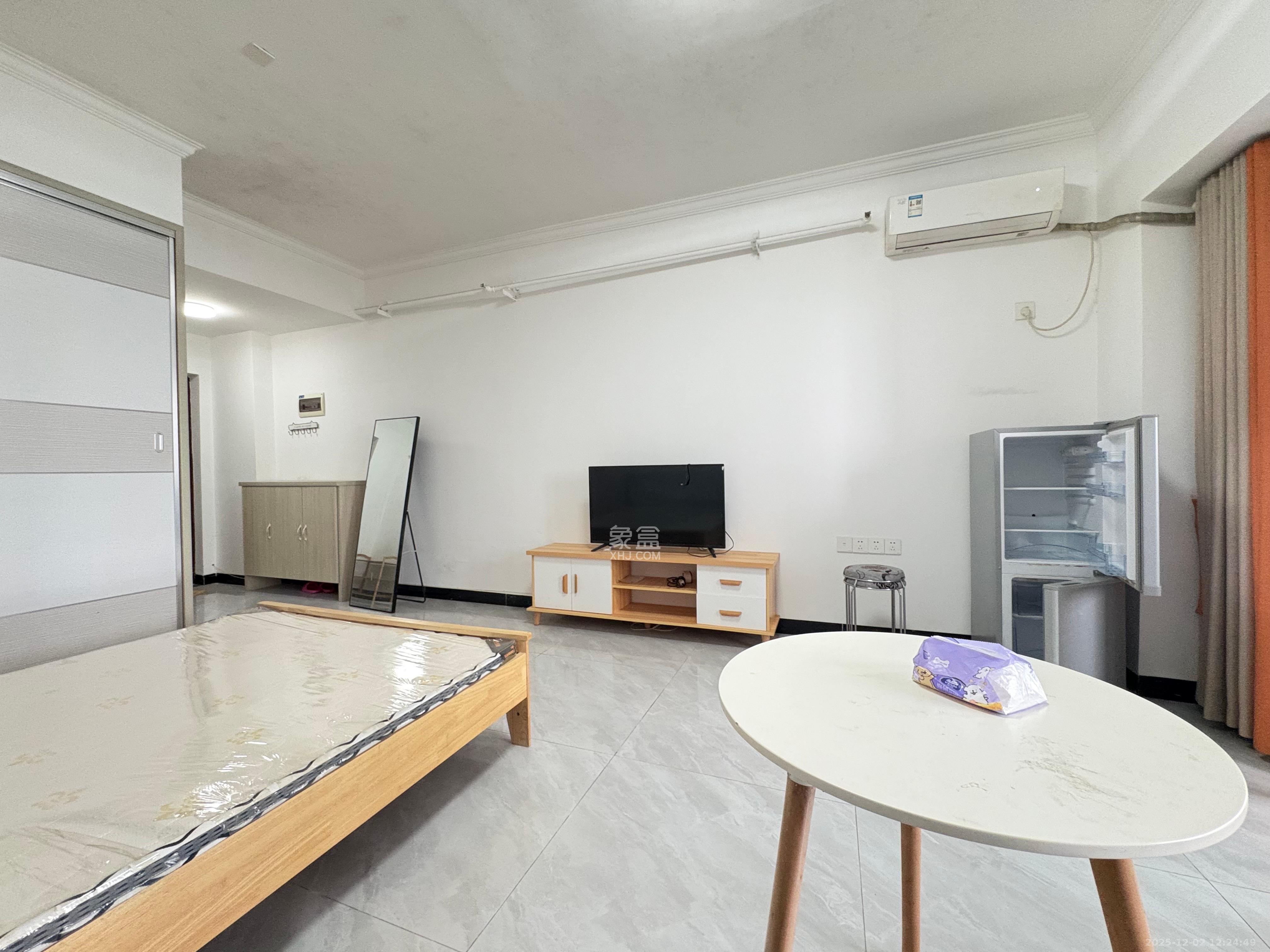 尚都花园城  1室1厅1卫    1300.0元/月室内图